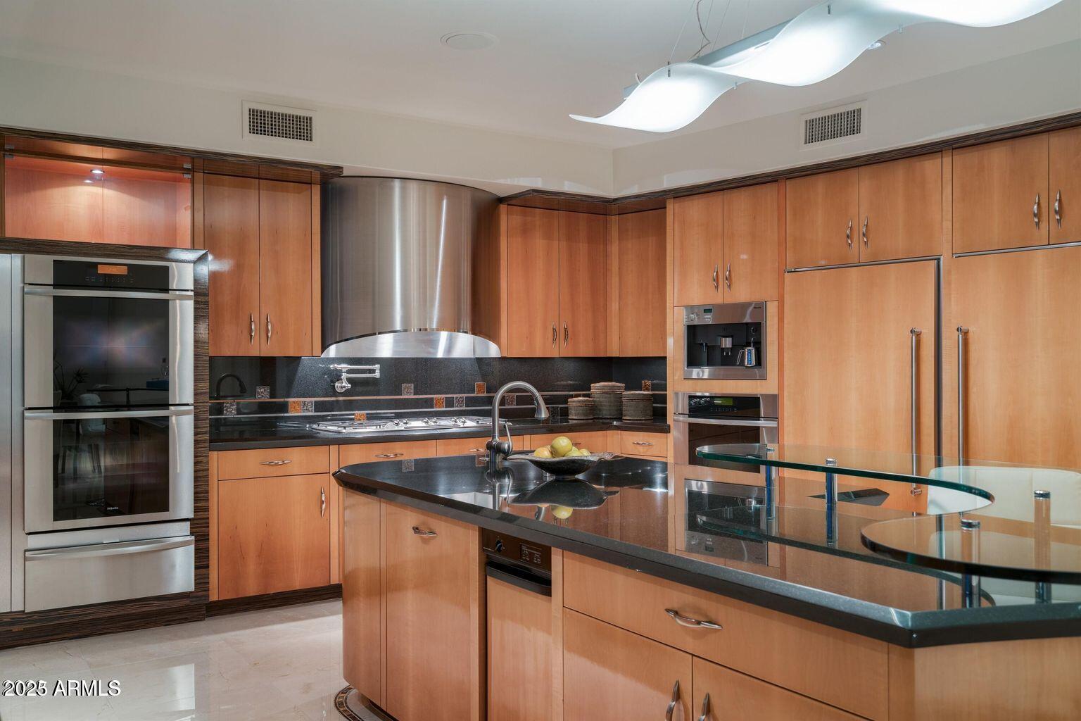 4550 E FOOTHILL Drive