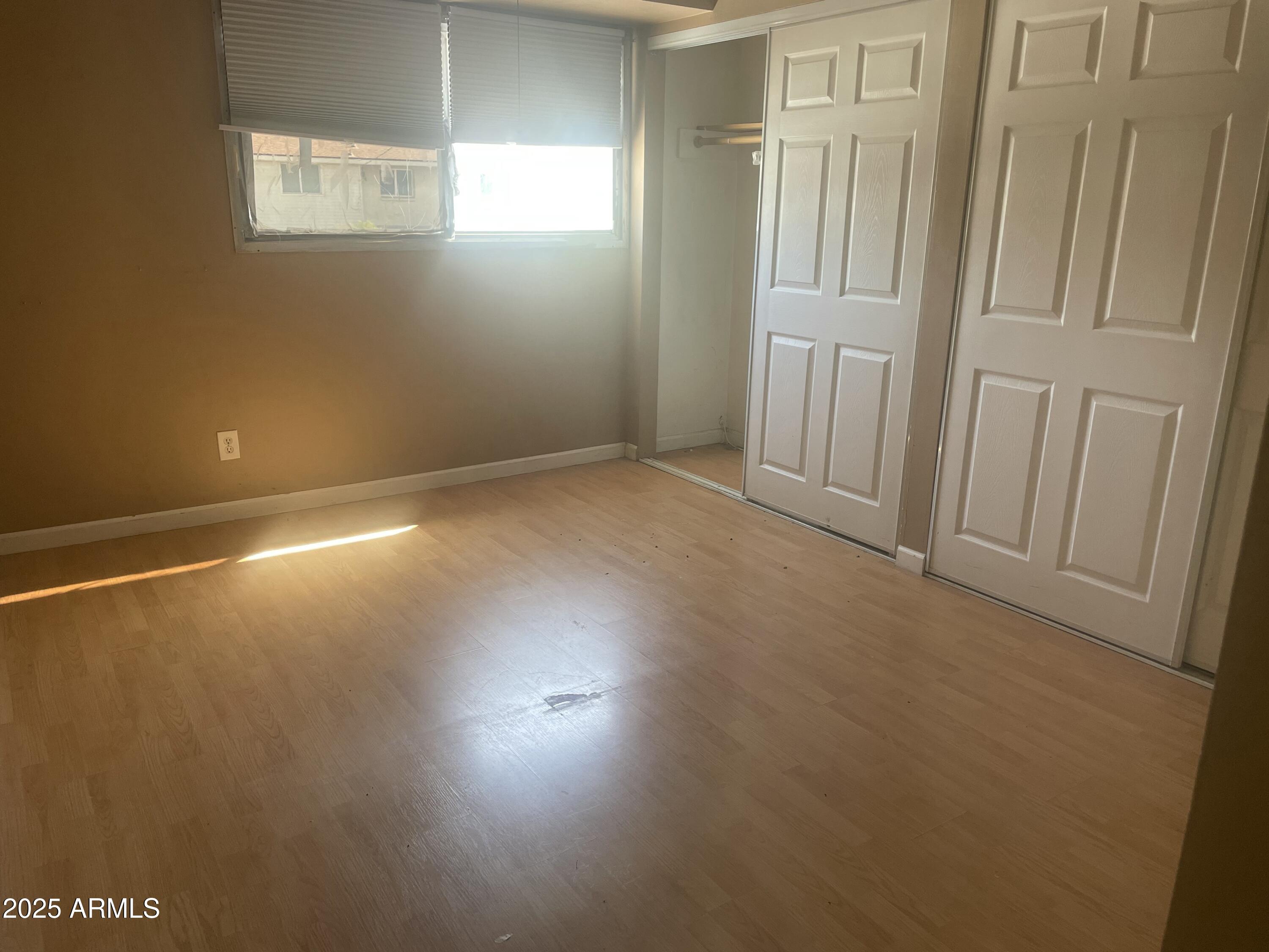 1552 W CAMPBELL Avenue