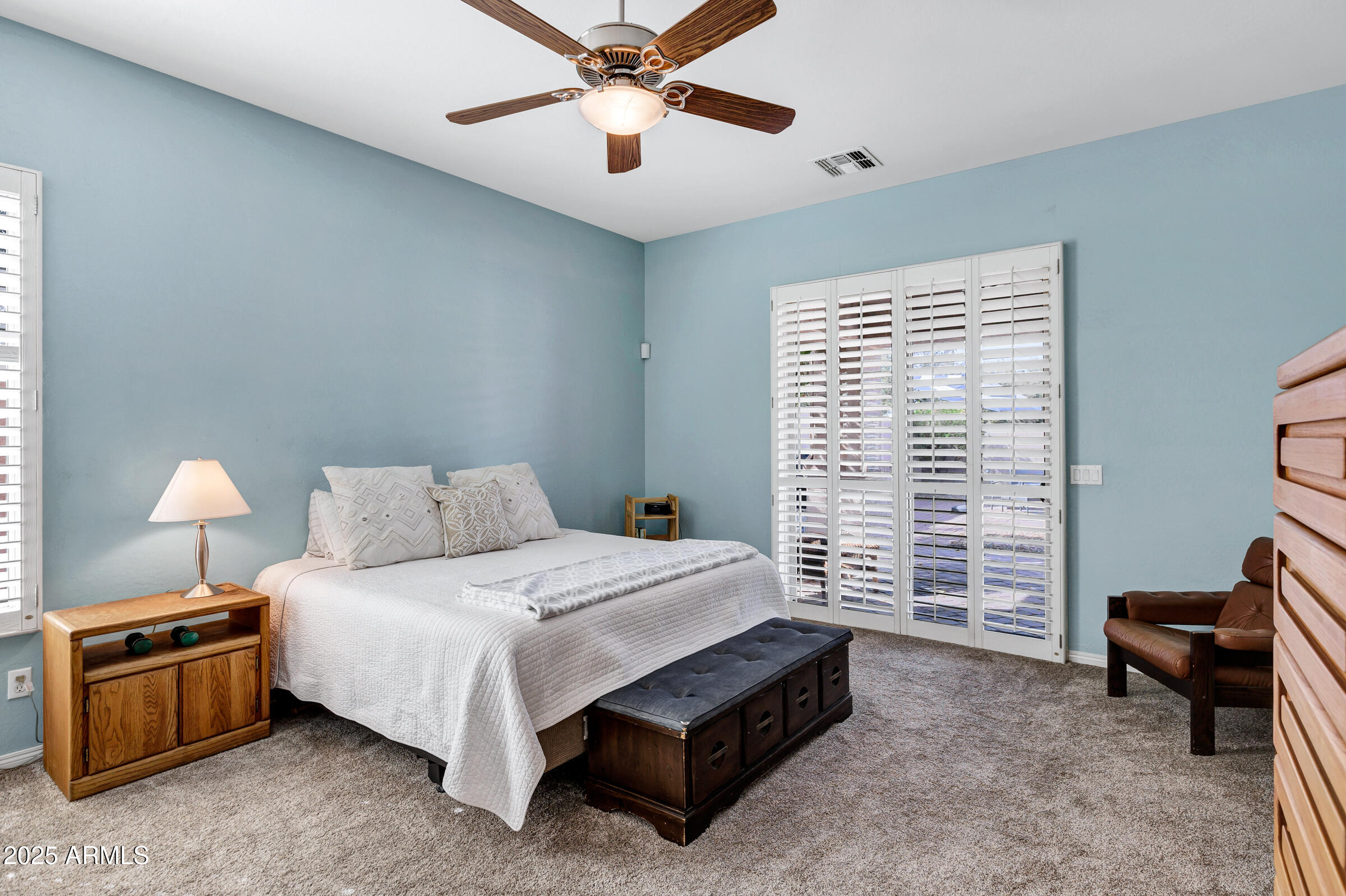 4618 E CARRIAGE Court