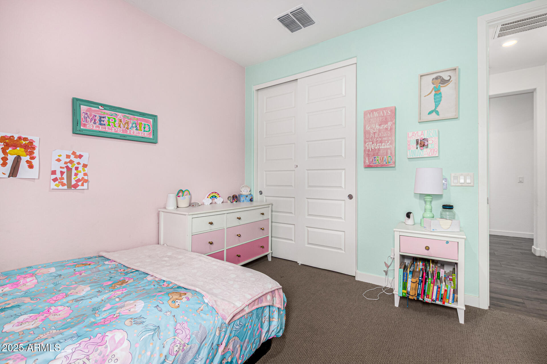 9823 E RED GIANT Drive