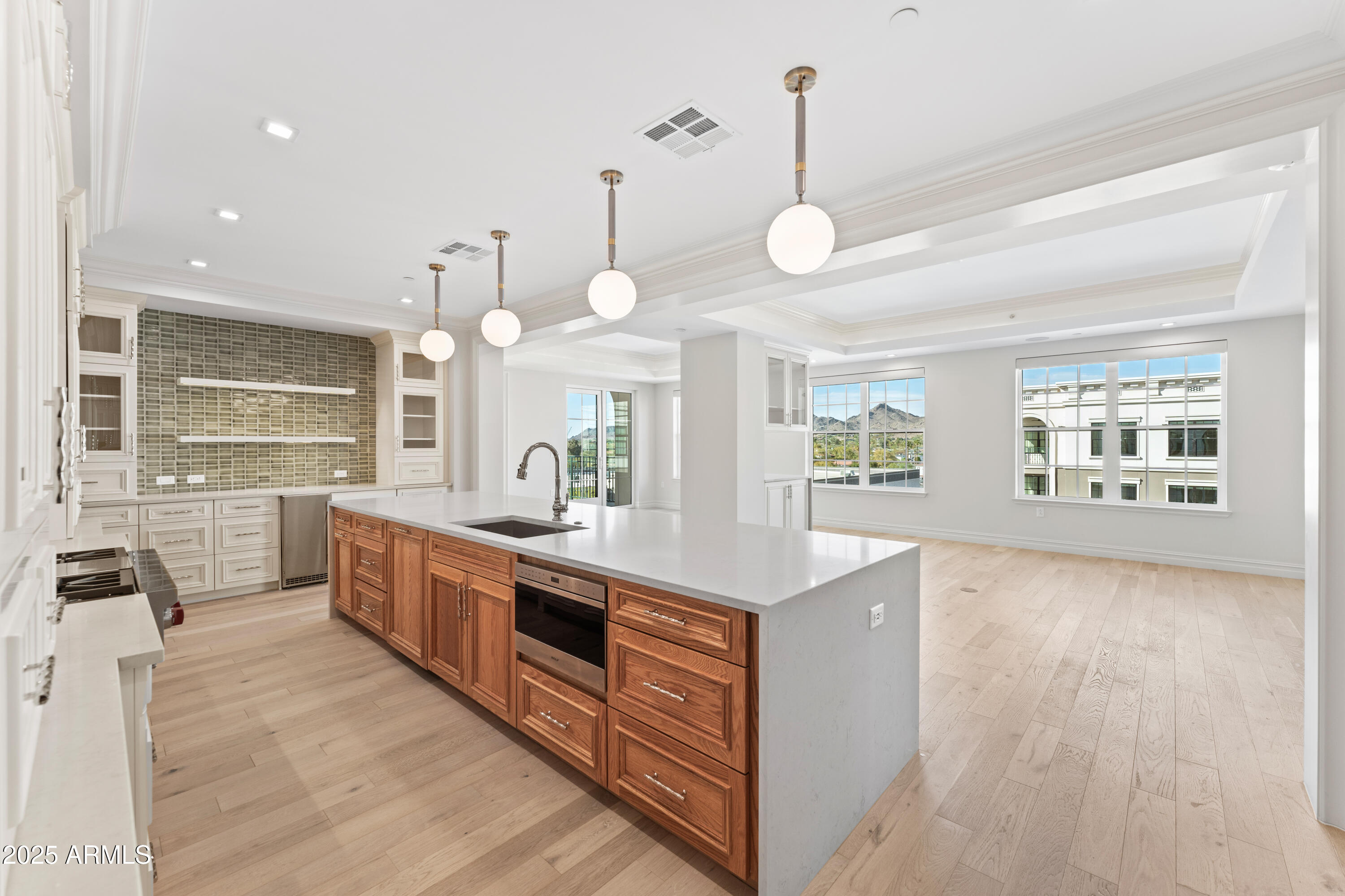 4240 E Camelback Road # 512