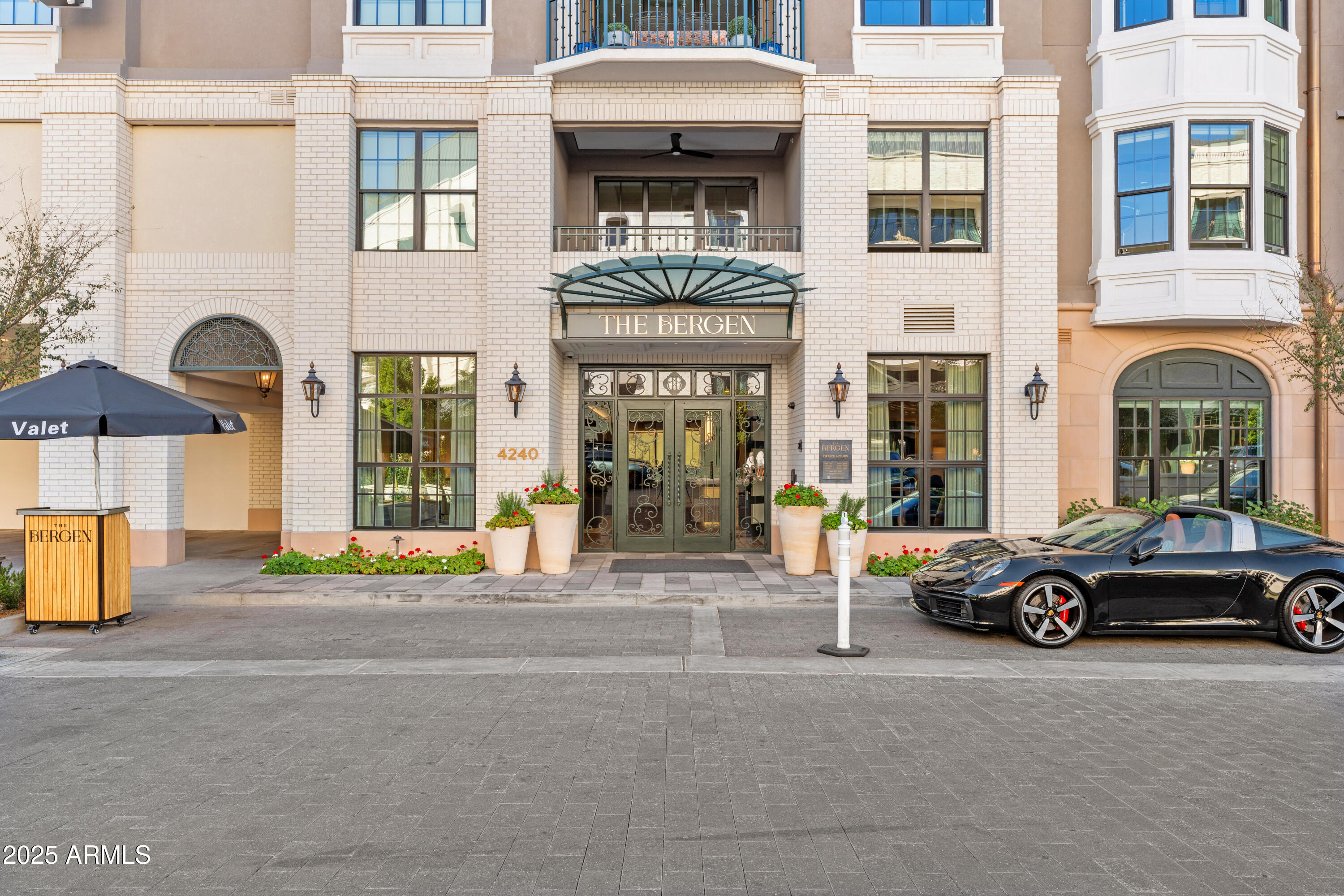 4240 E Camelback Road # 512