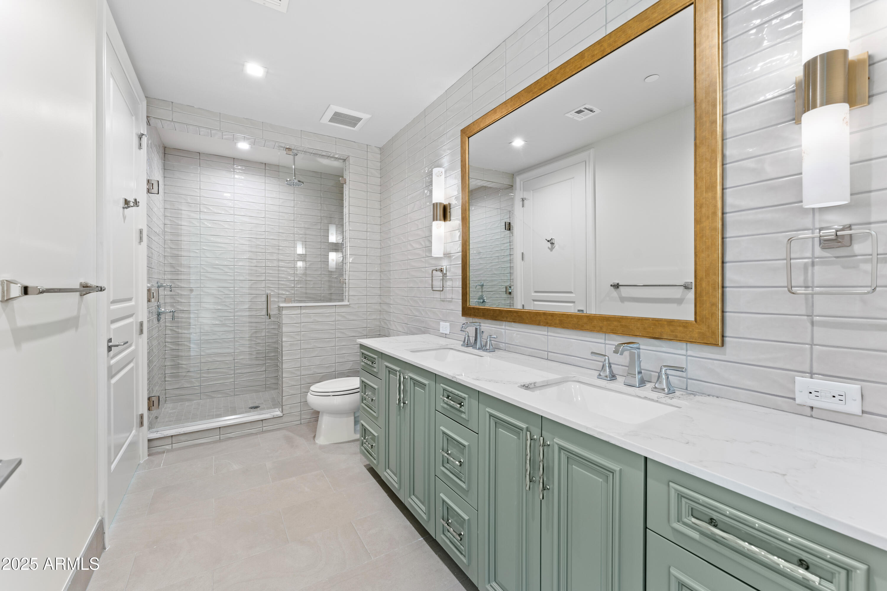 4240 E Camelback Road # 512