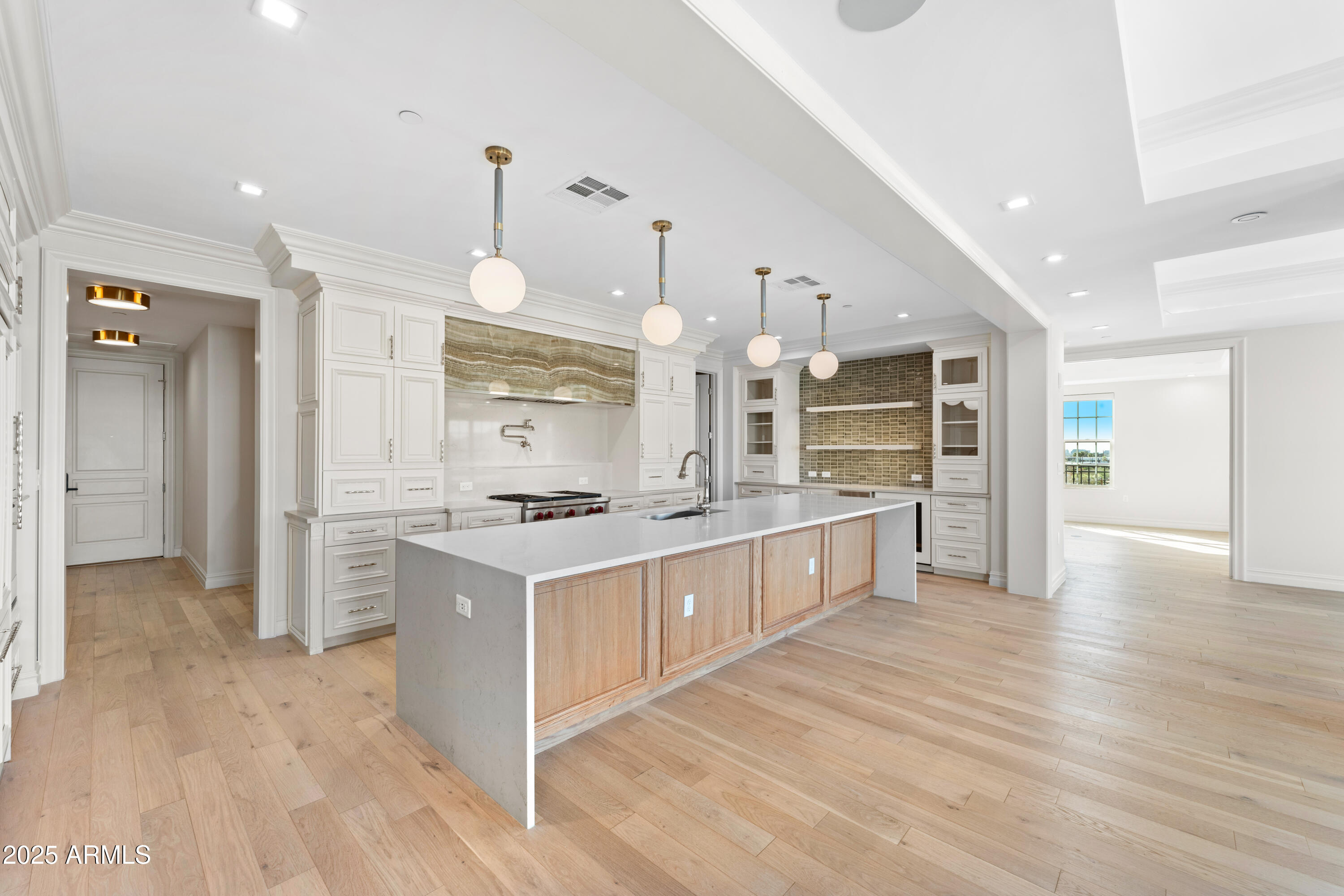 4240 E Camelback Road # 512