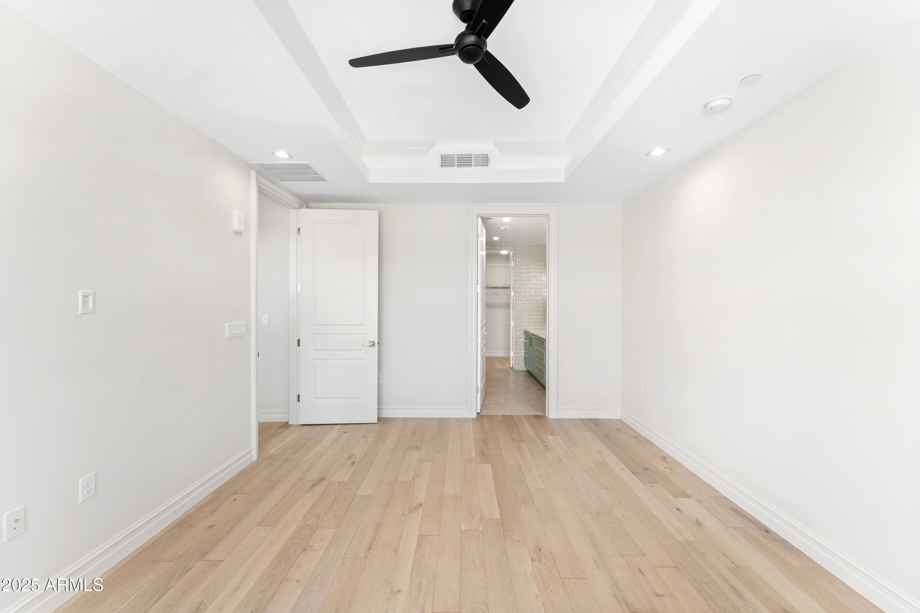 4240 E Camelback Road # 502