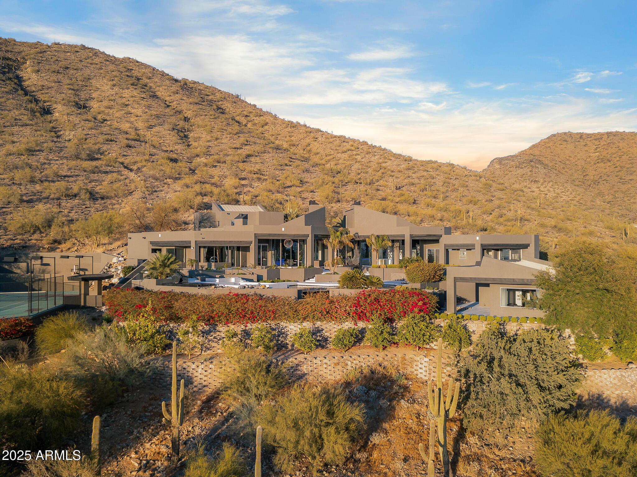 10324 E CALLE DE LAS BRISAS --