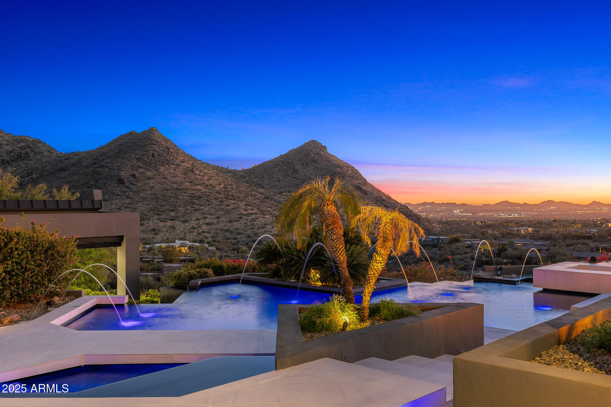 10324 E CALLE DE LAS BRISAS --
