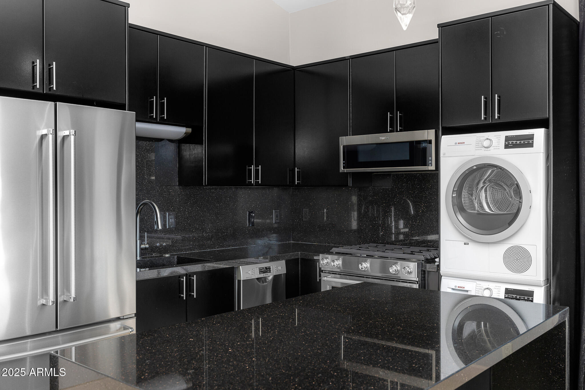 10324 E CALLE DE LAS BRISAS --