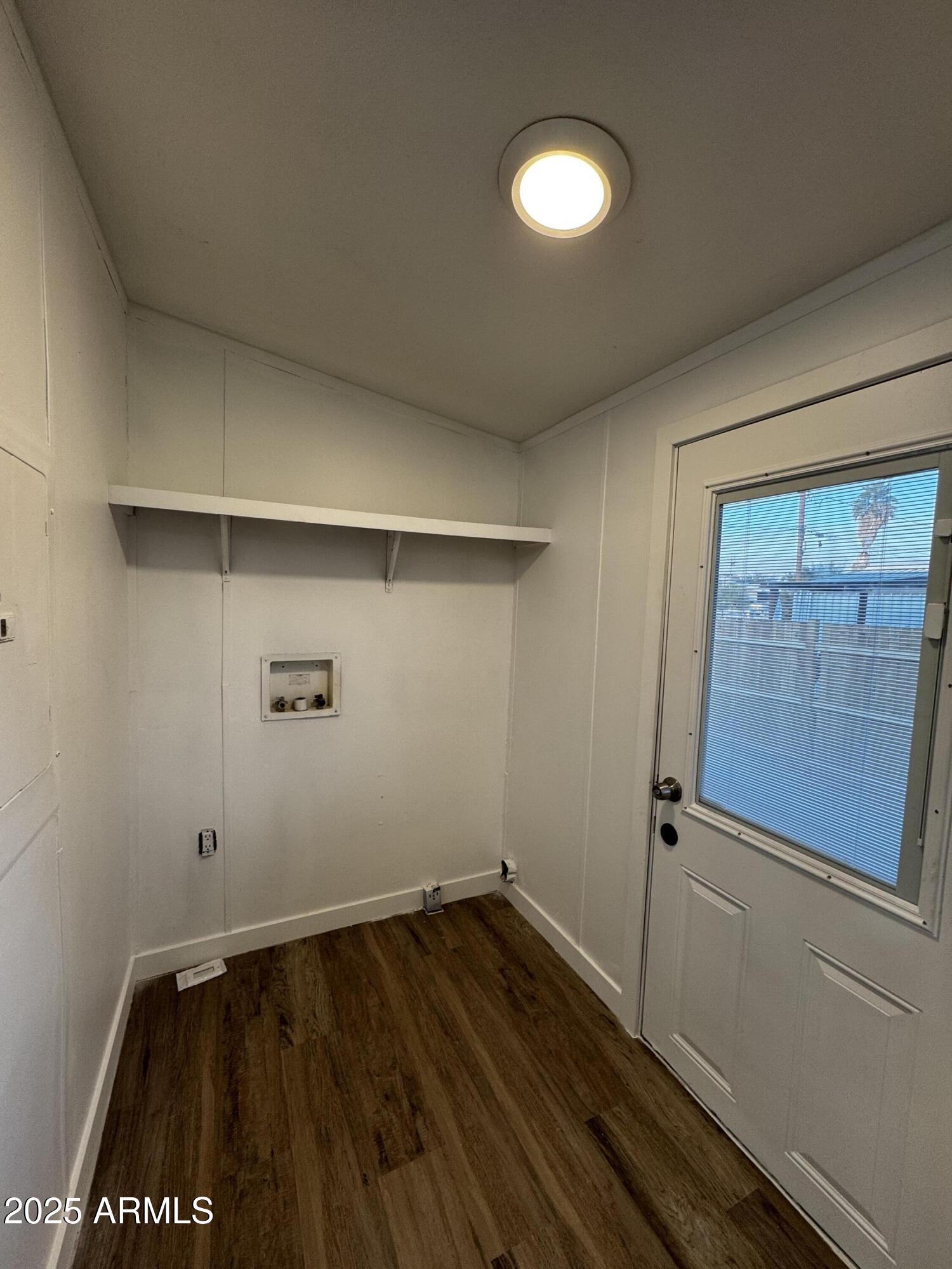 2034 E CHARLESTON Avenue