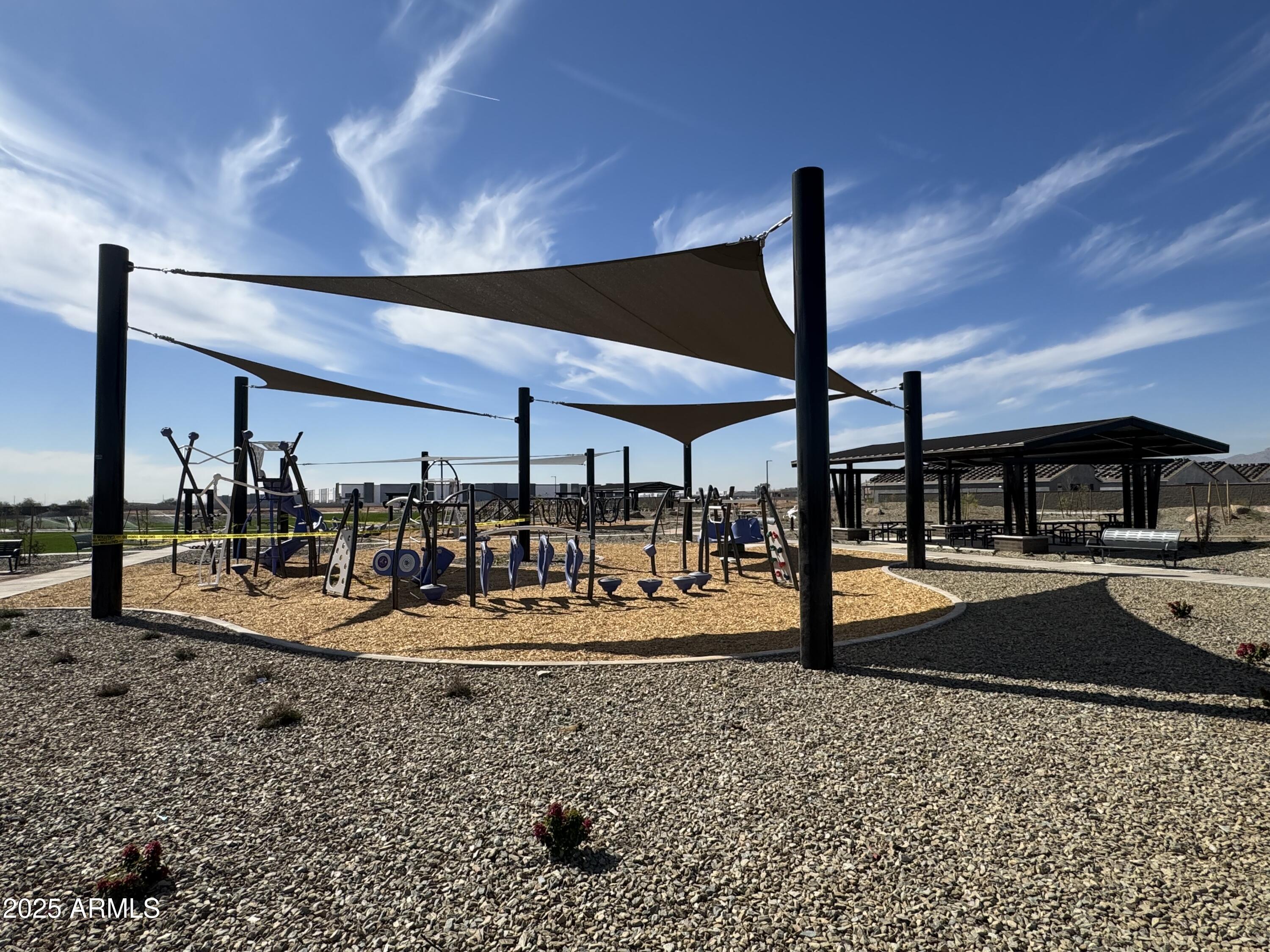 15648 W DEANNE Drive