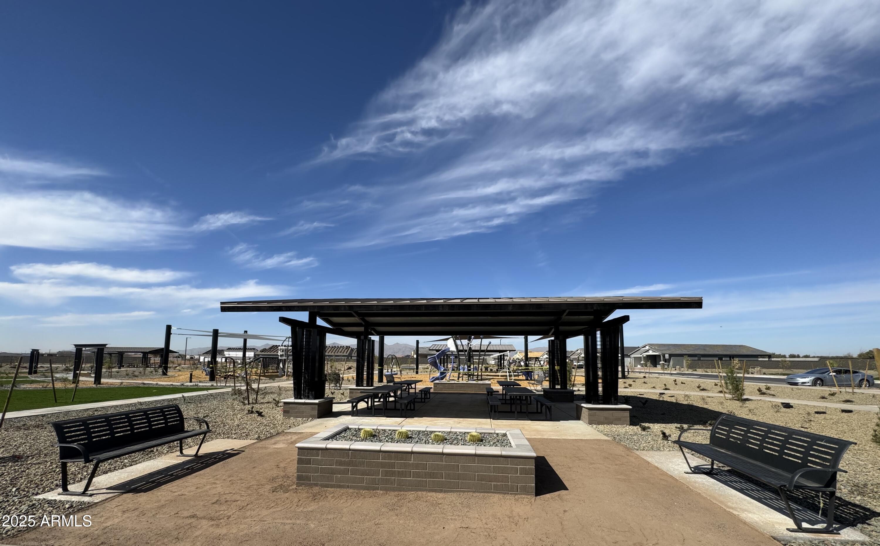 15648 W DEANNE Drive