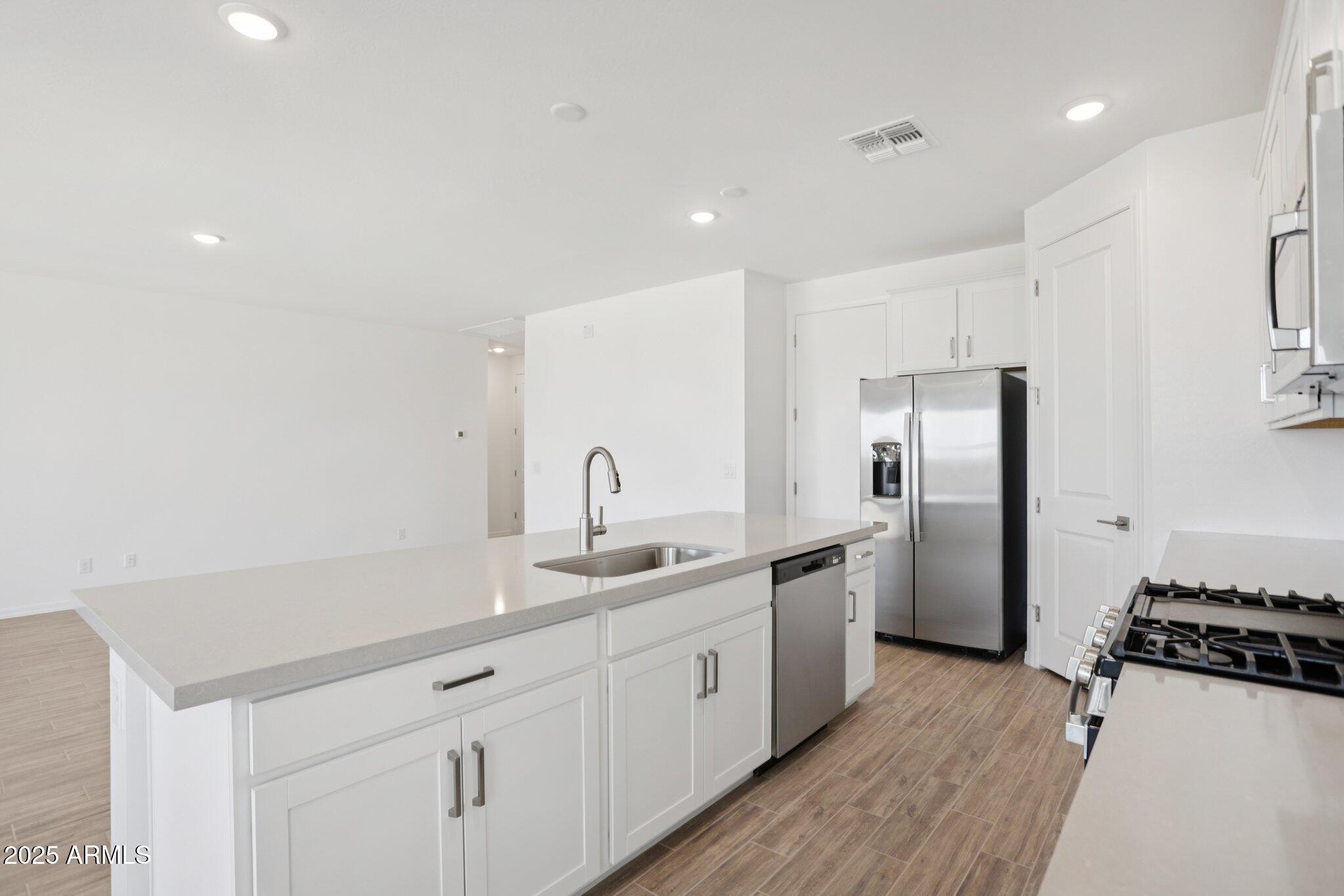 7701 W AVENIDA DEL REY --