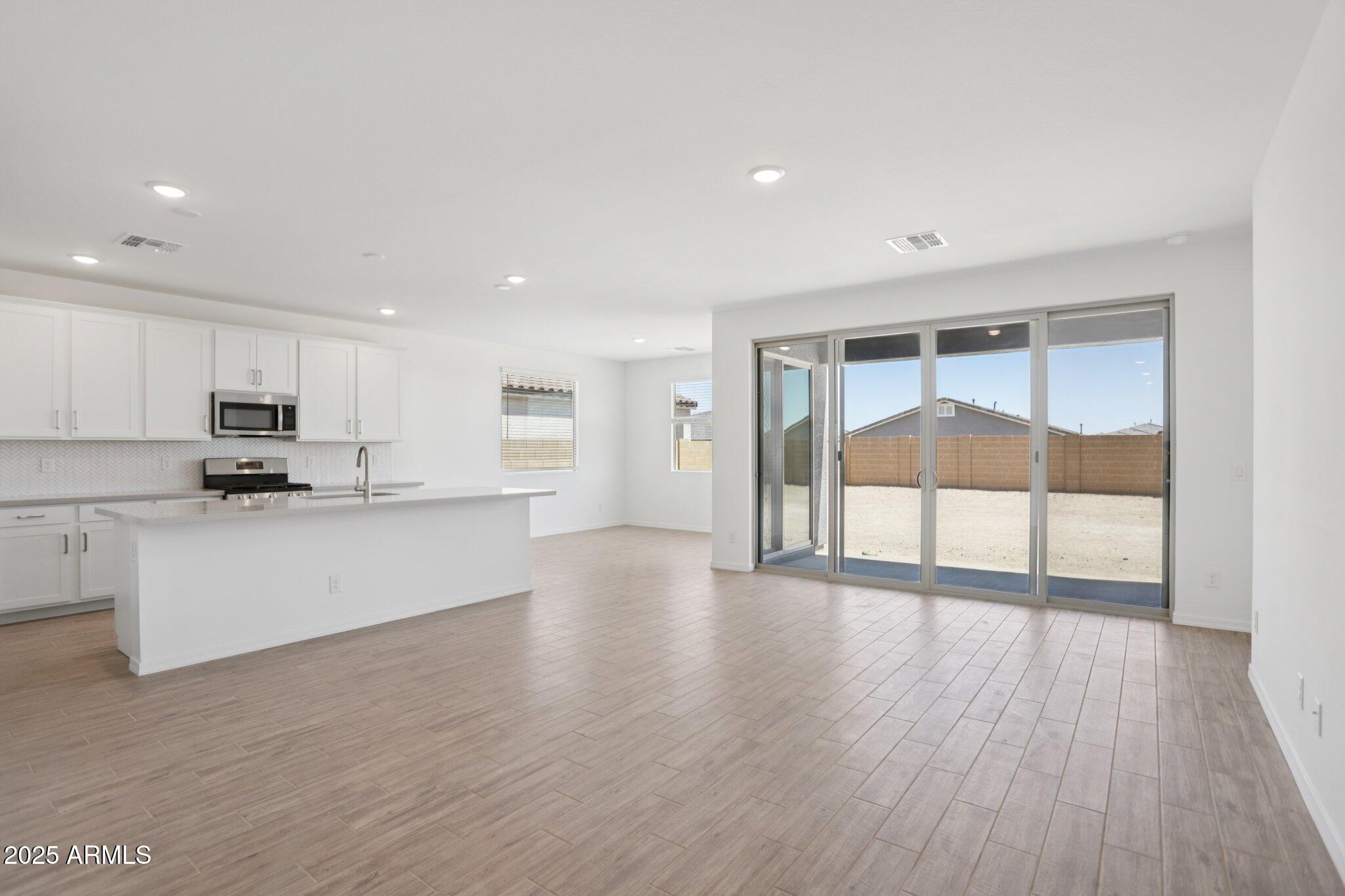 7701 W AVENIDA DEL REY --