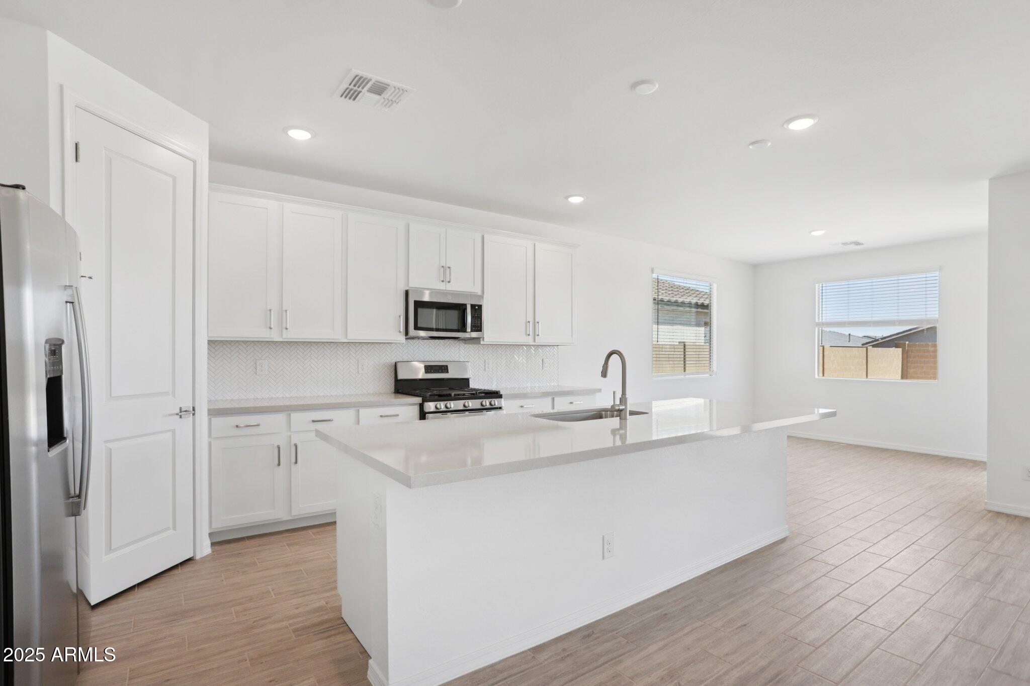 7701 W AVENIDA DEL REY --