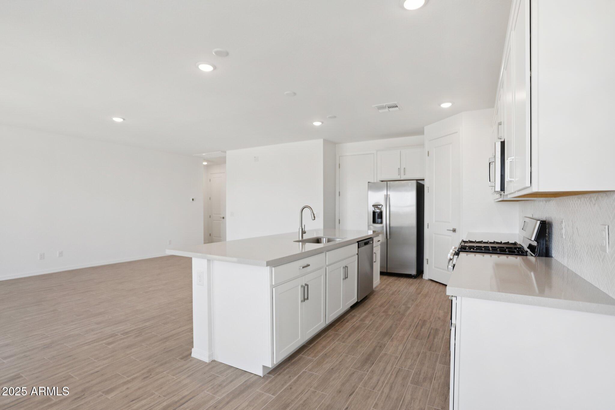 7701 W AVENIDA DEL REY --