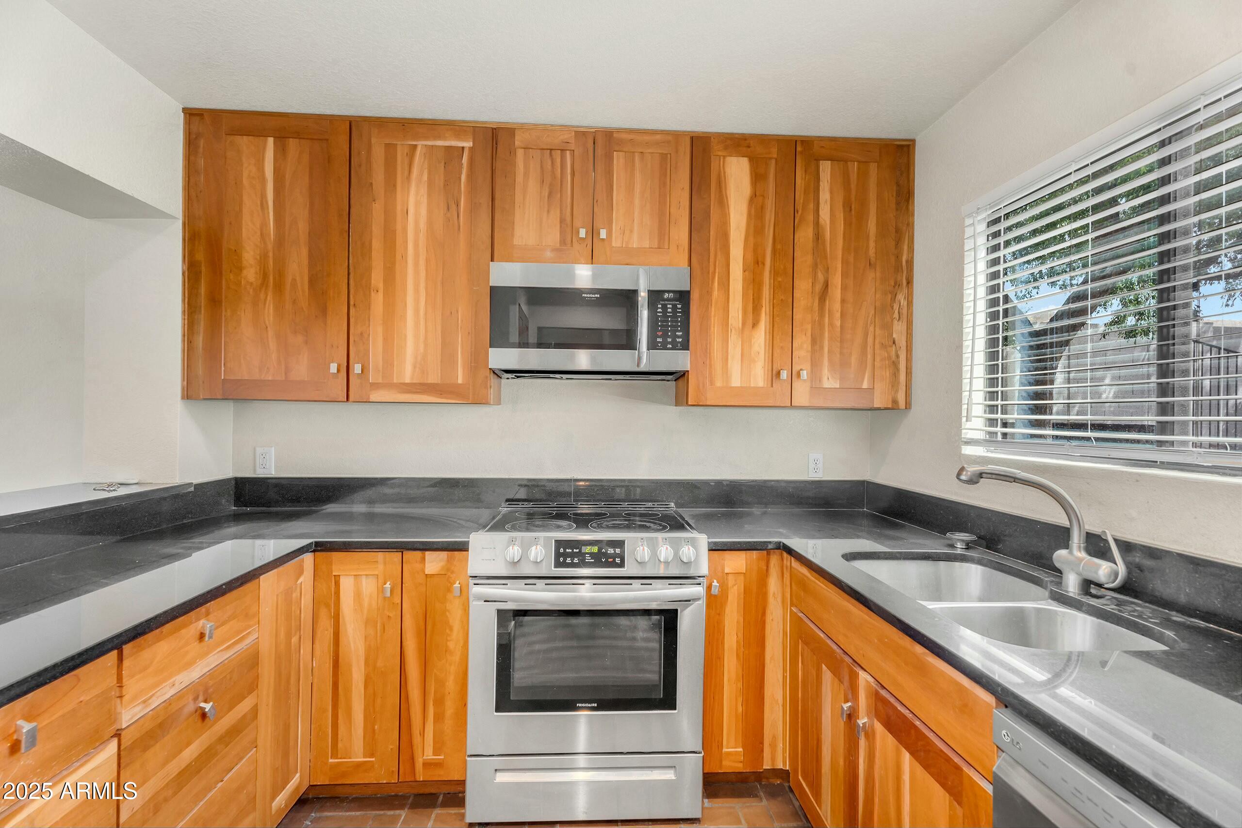 4225 N 21ST Street, 22