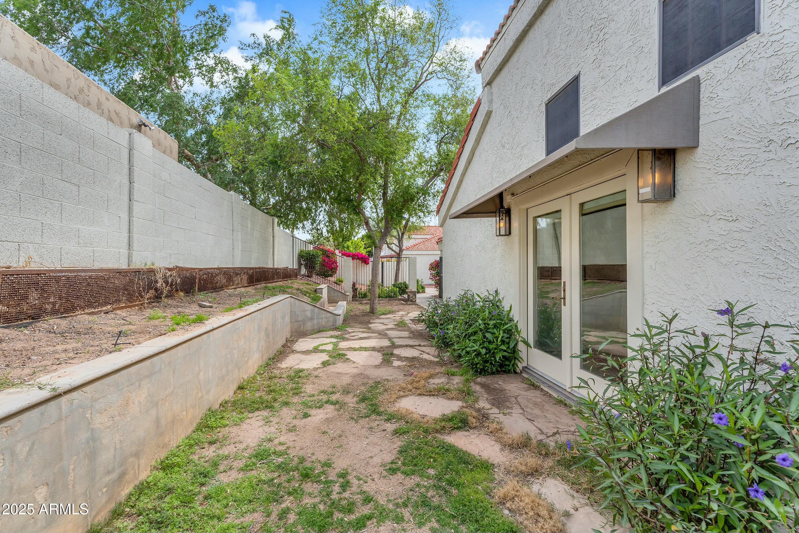 4225 N 21ST Street, 22