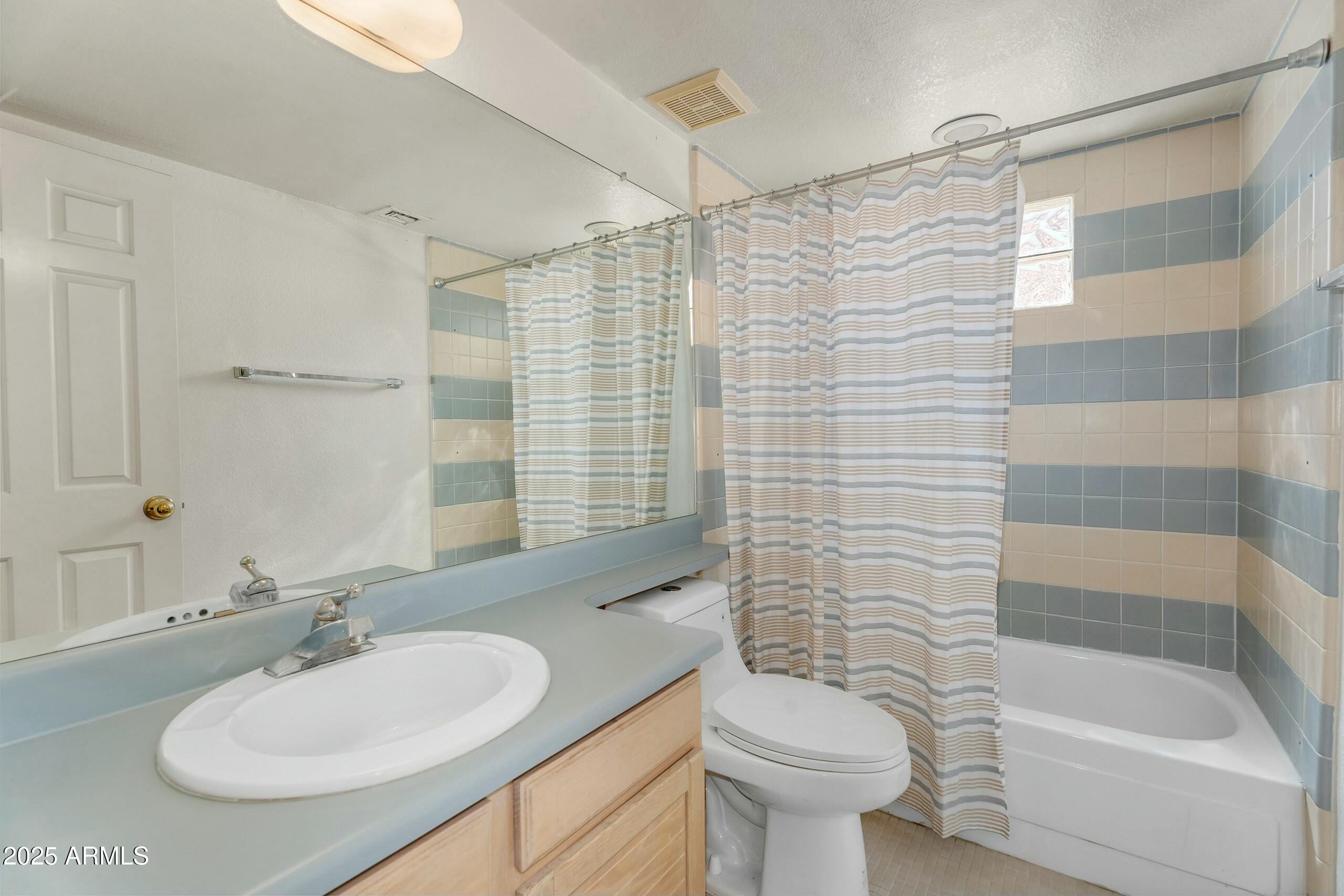 4225 N 21ST Street, 22
