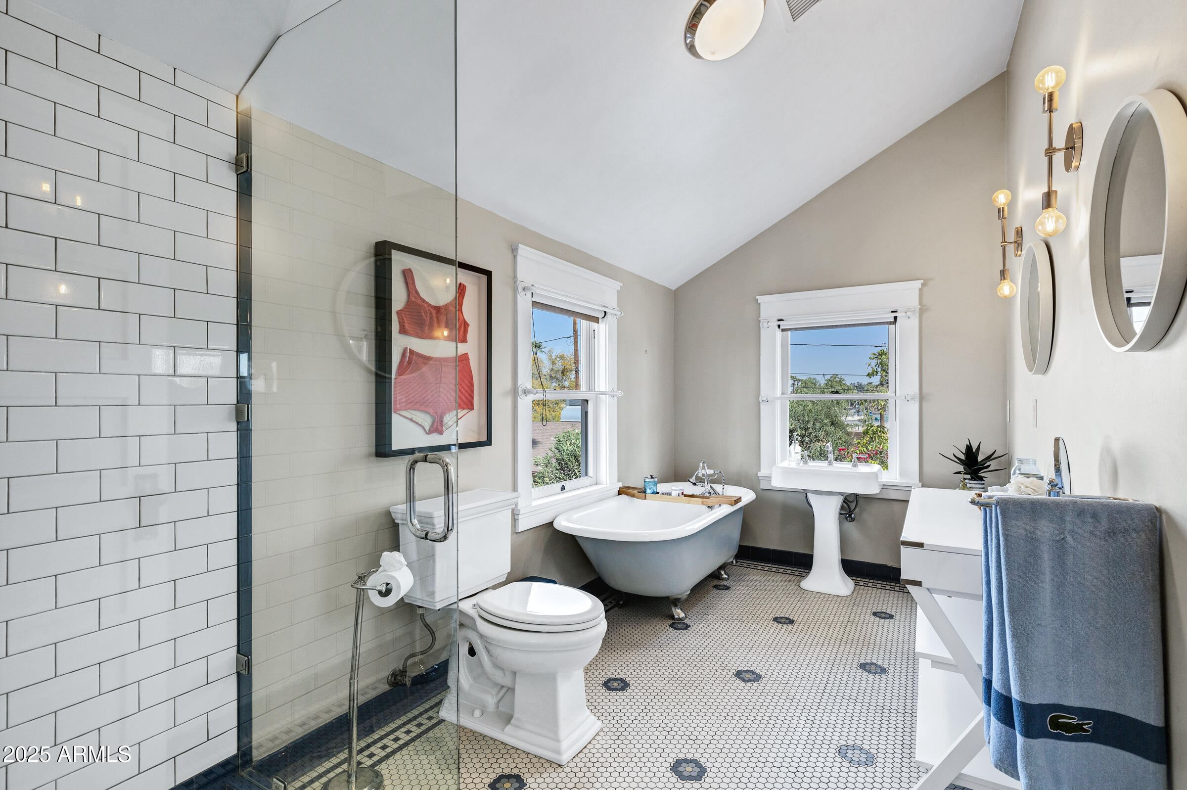 348 W PORTLAND Street