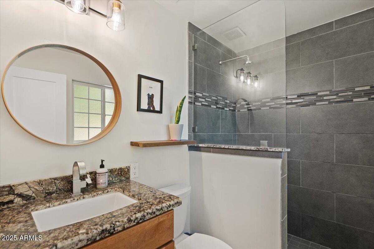 7254 E VERNON Avenue