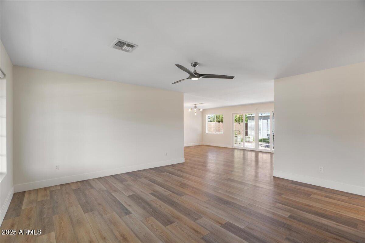 7254 E VERNON Avenue