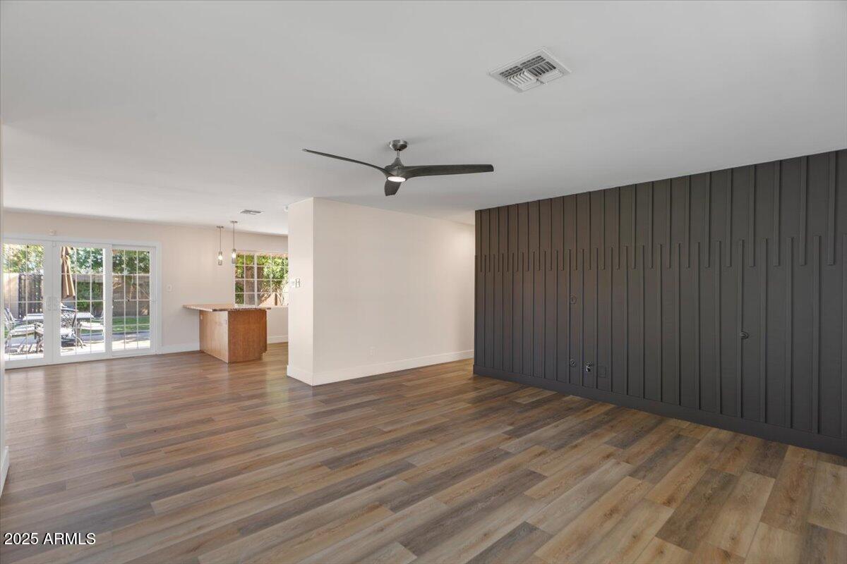 7254 E VERNON Avenue