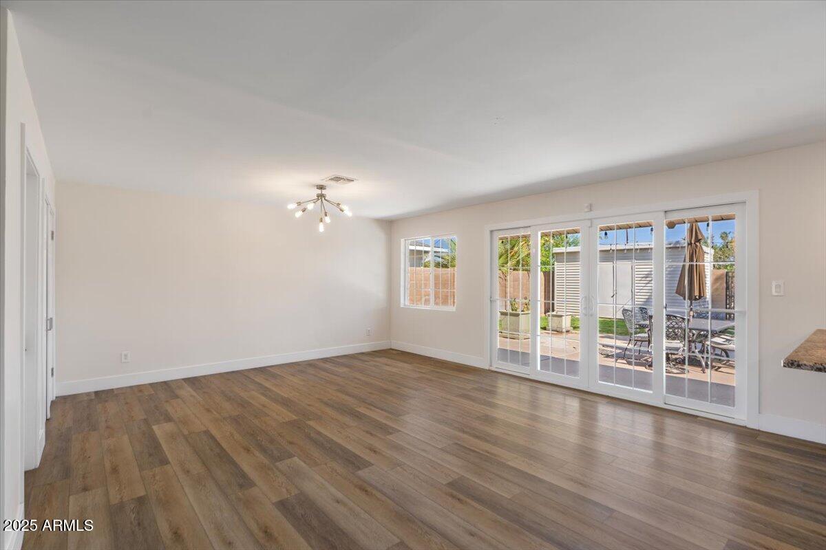 7254 E VERNON Avenue