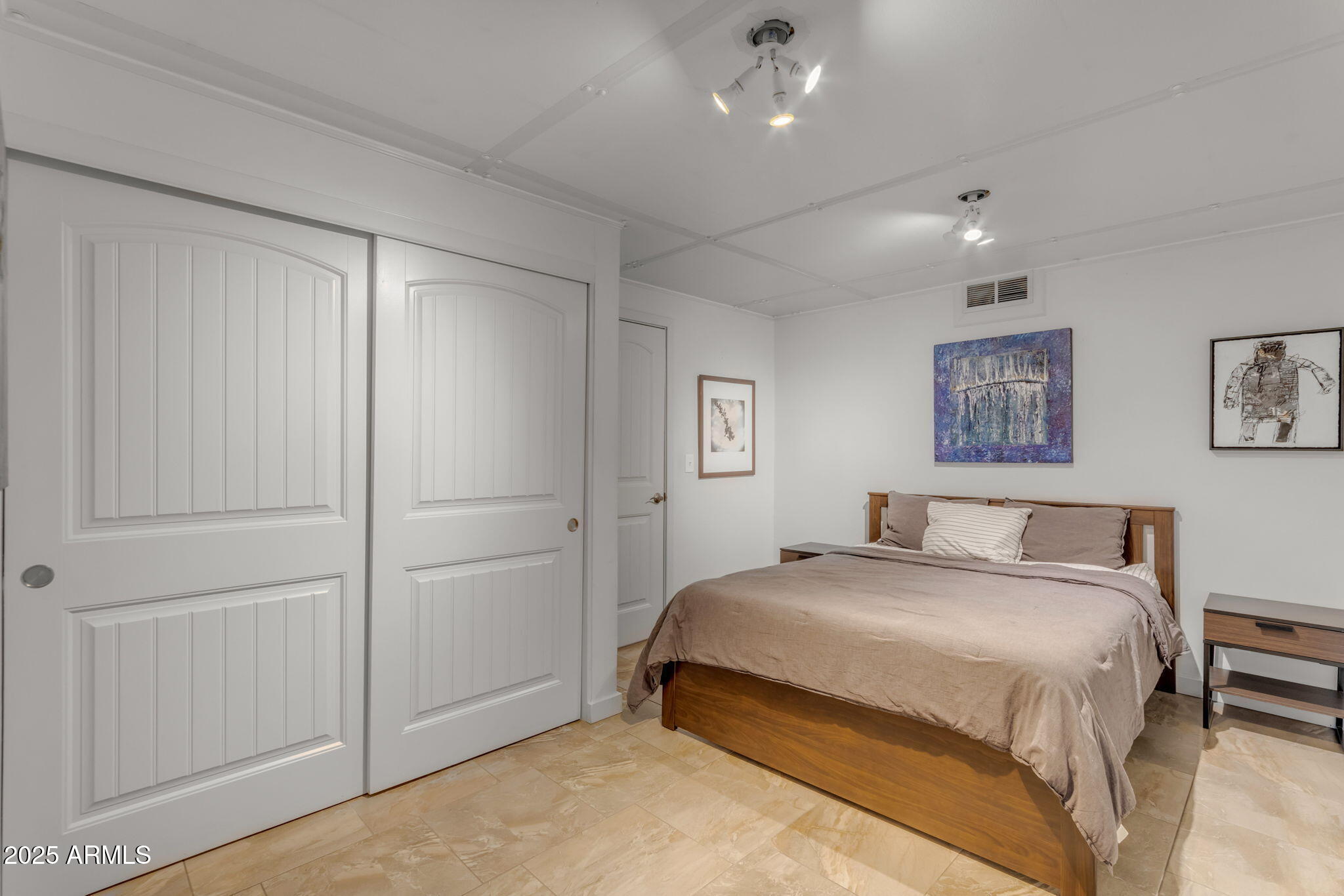 2121 E BETHANY HOME(GUEST HOUSE ONLY) Road