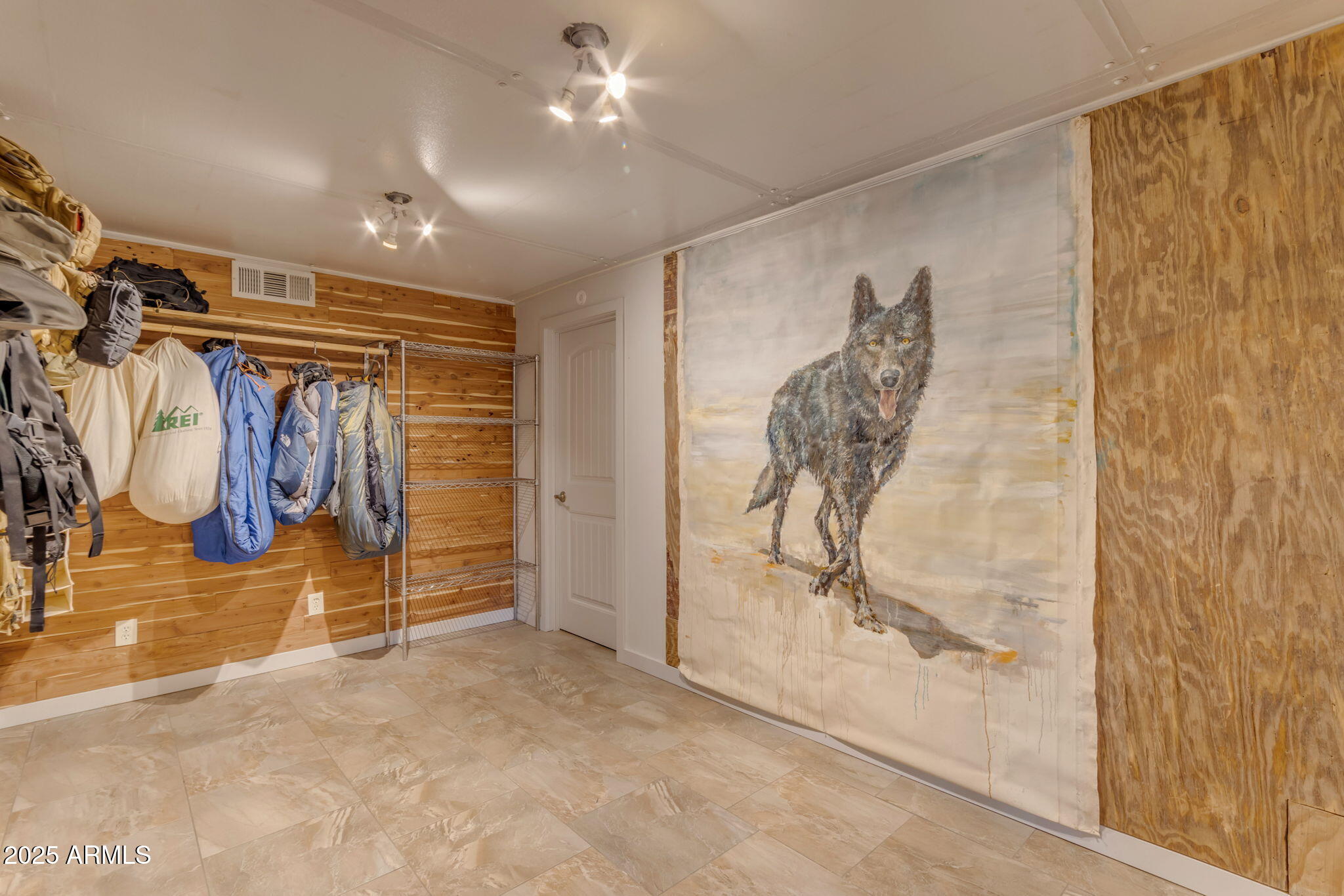 2121 E BETHANY HOME(GUEST HOUSE ONLY) Road