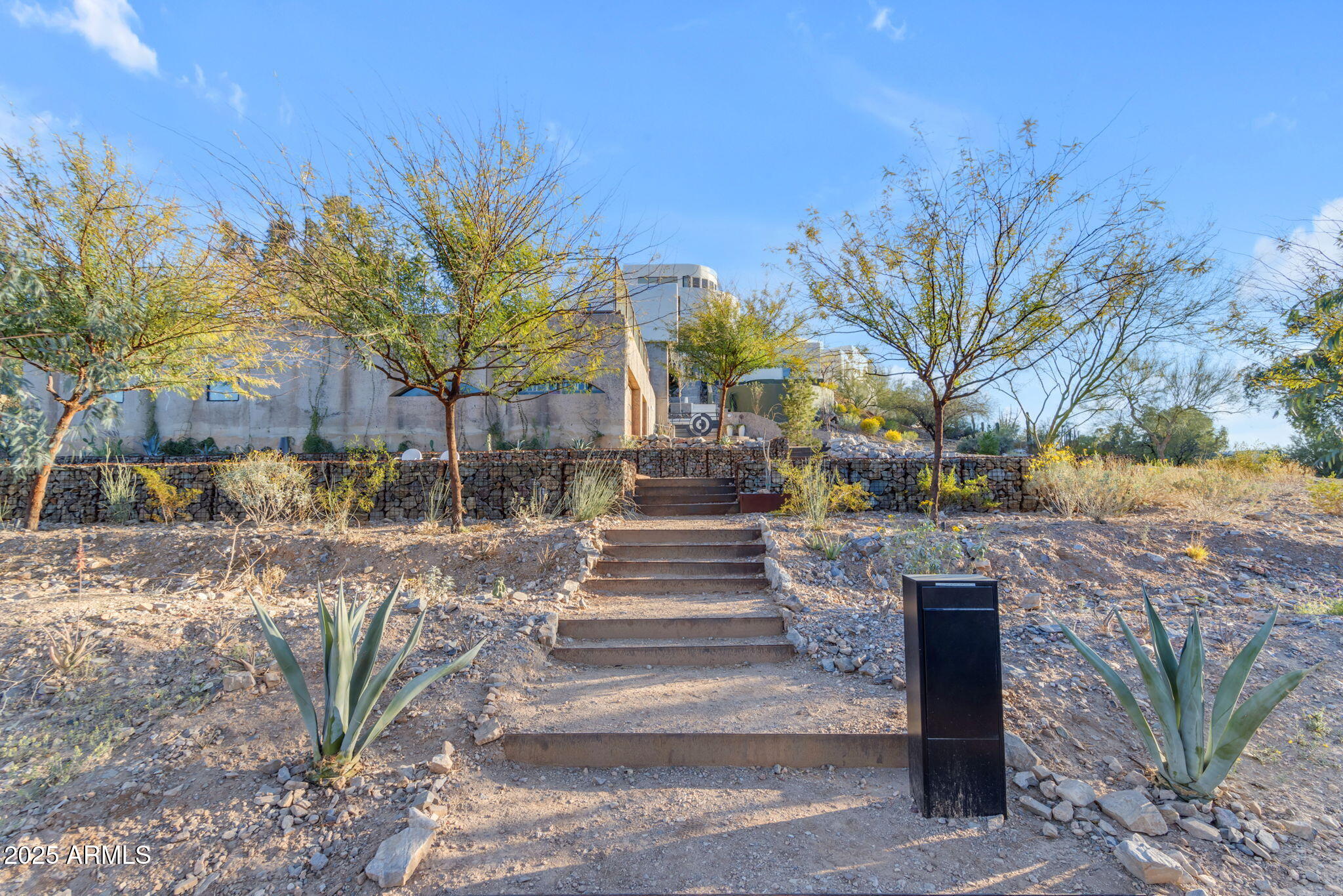 2121 E BETHANY HOME(GUEST HOUSE ONLY) Road