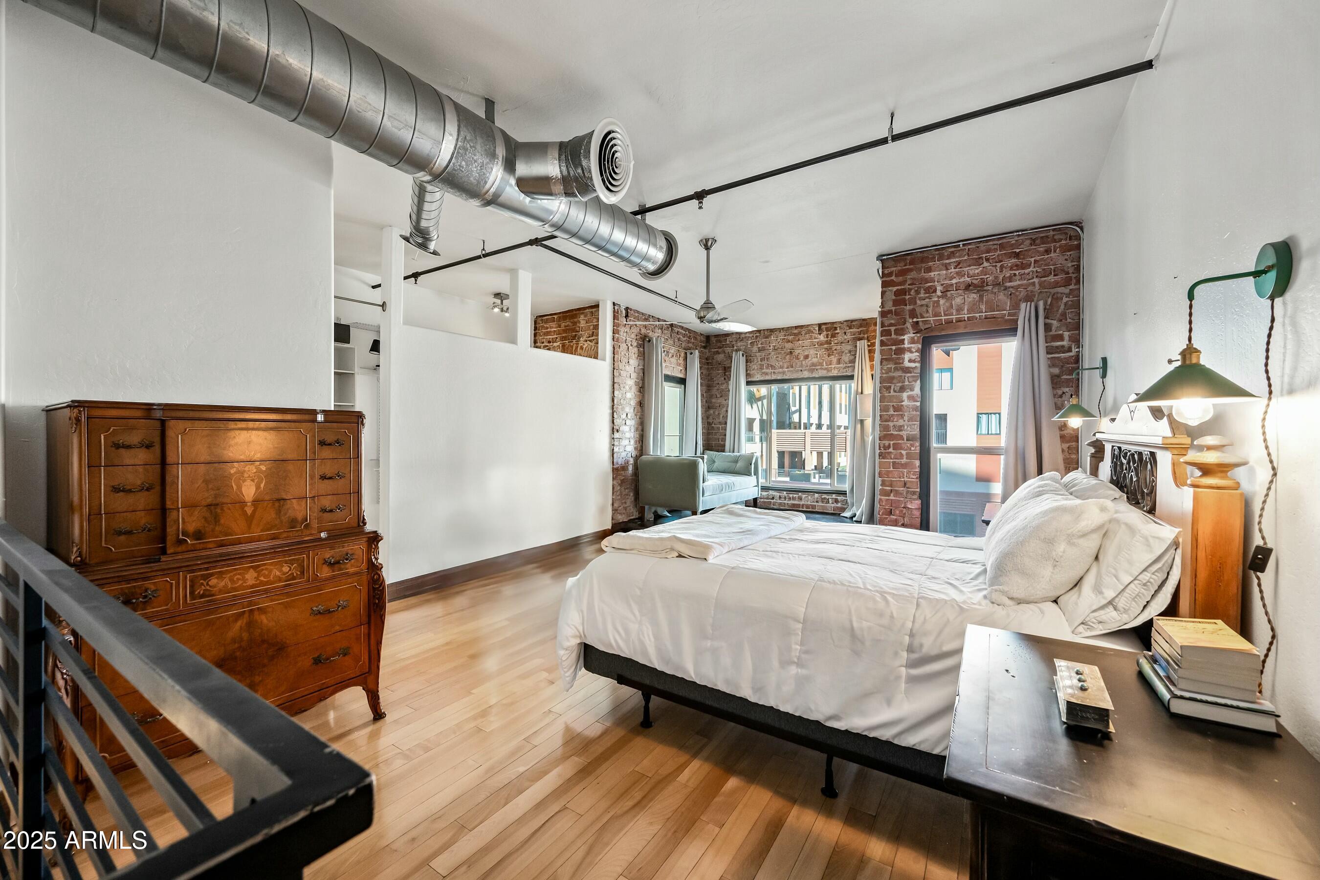 387 N 2ND Avenue # E2