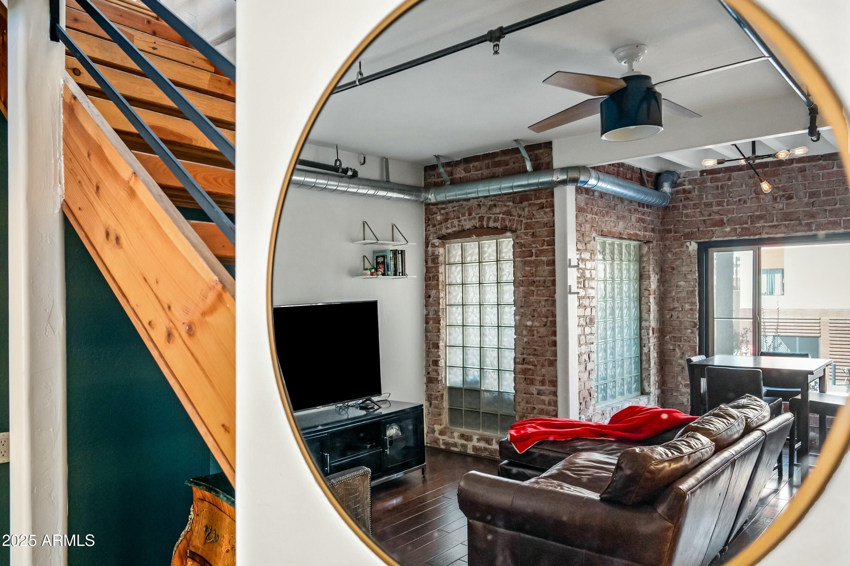 387 N 2ND Avenue # E2