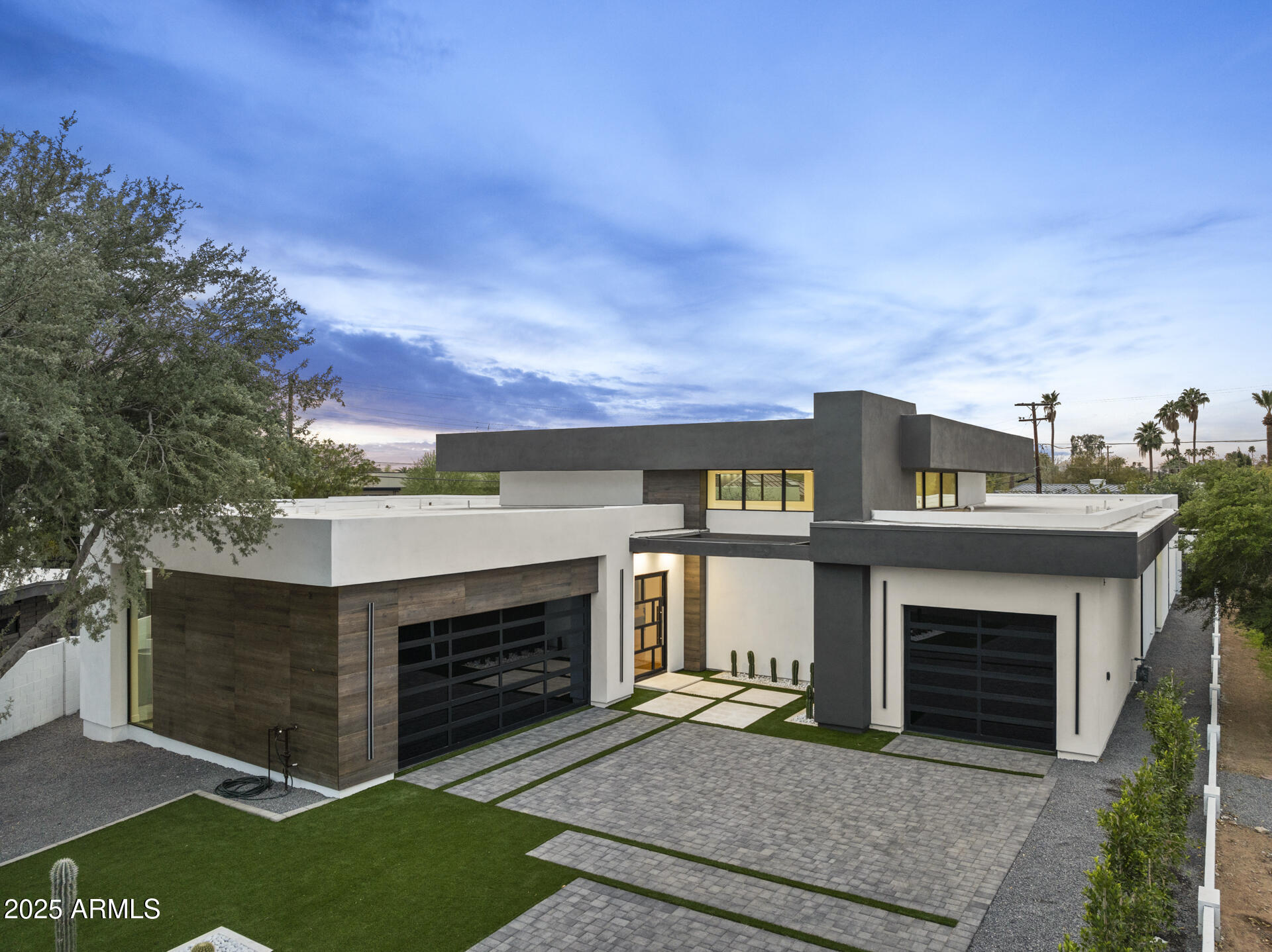 7009 E PASADENA Avenue