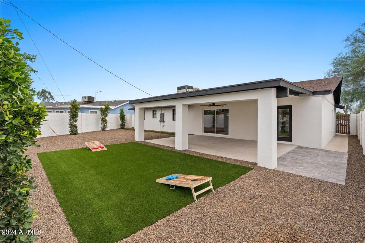 8201 E CYPRESS Street