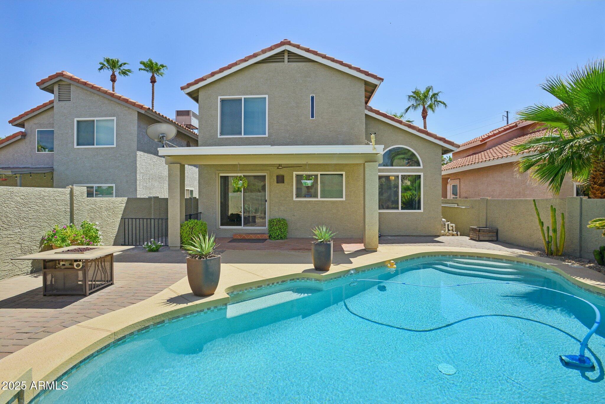 4072 E MOUNTAIN VISTA Drive