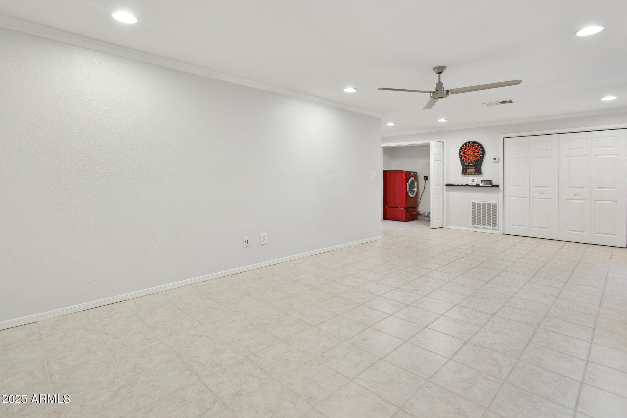 4072 E MOUNTAIN VISTA Drive