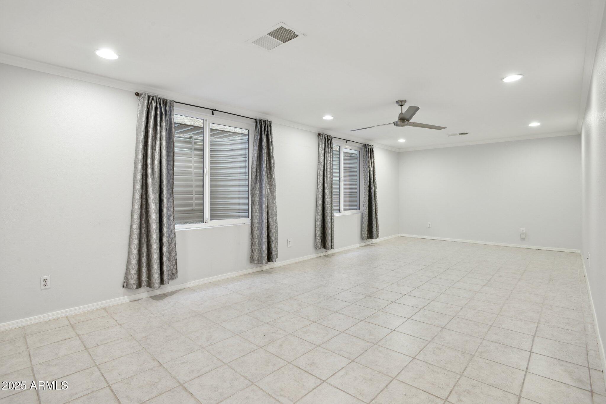 4072 E MOUNTAIN VISTA Drive