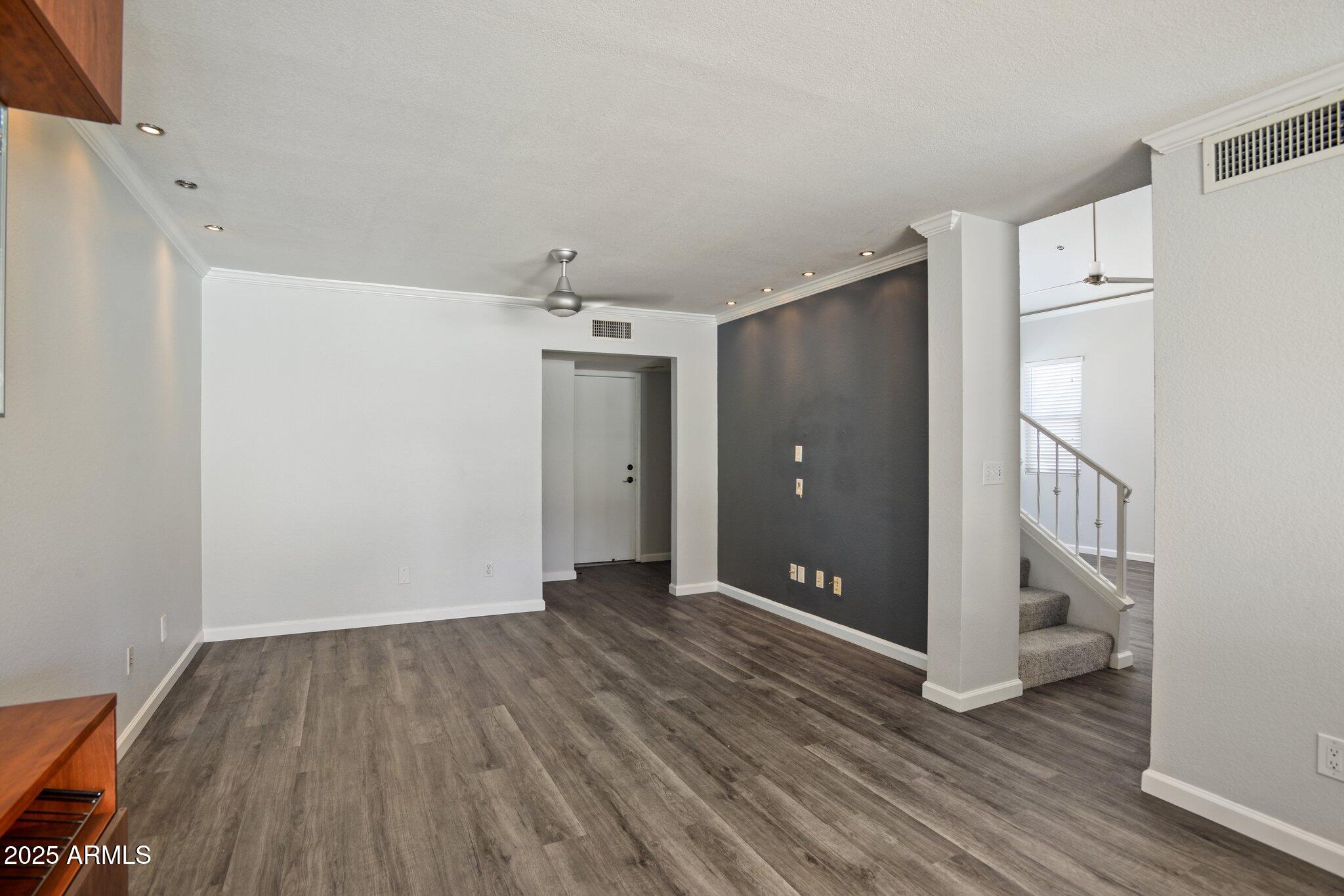 4072 E MOUNTAIN VISTA Drive