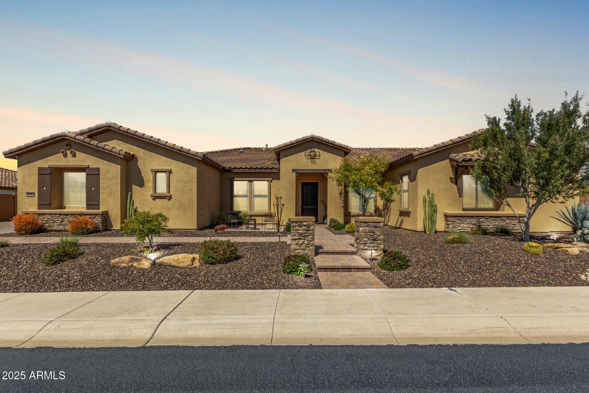 6112 E CALLE DE POMPAS
