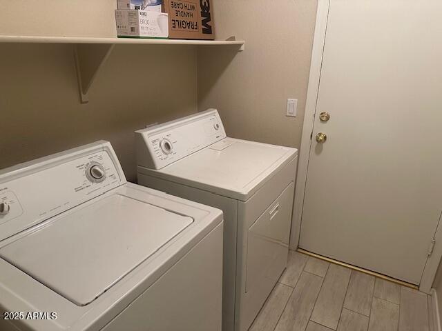 1712 W SPARROW Drive