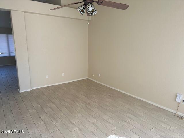 1712 W SPARROW Drive