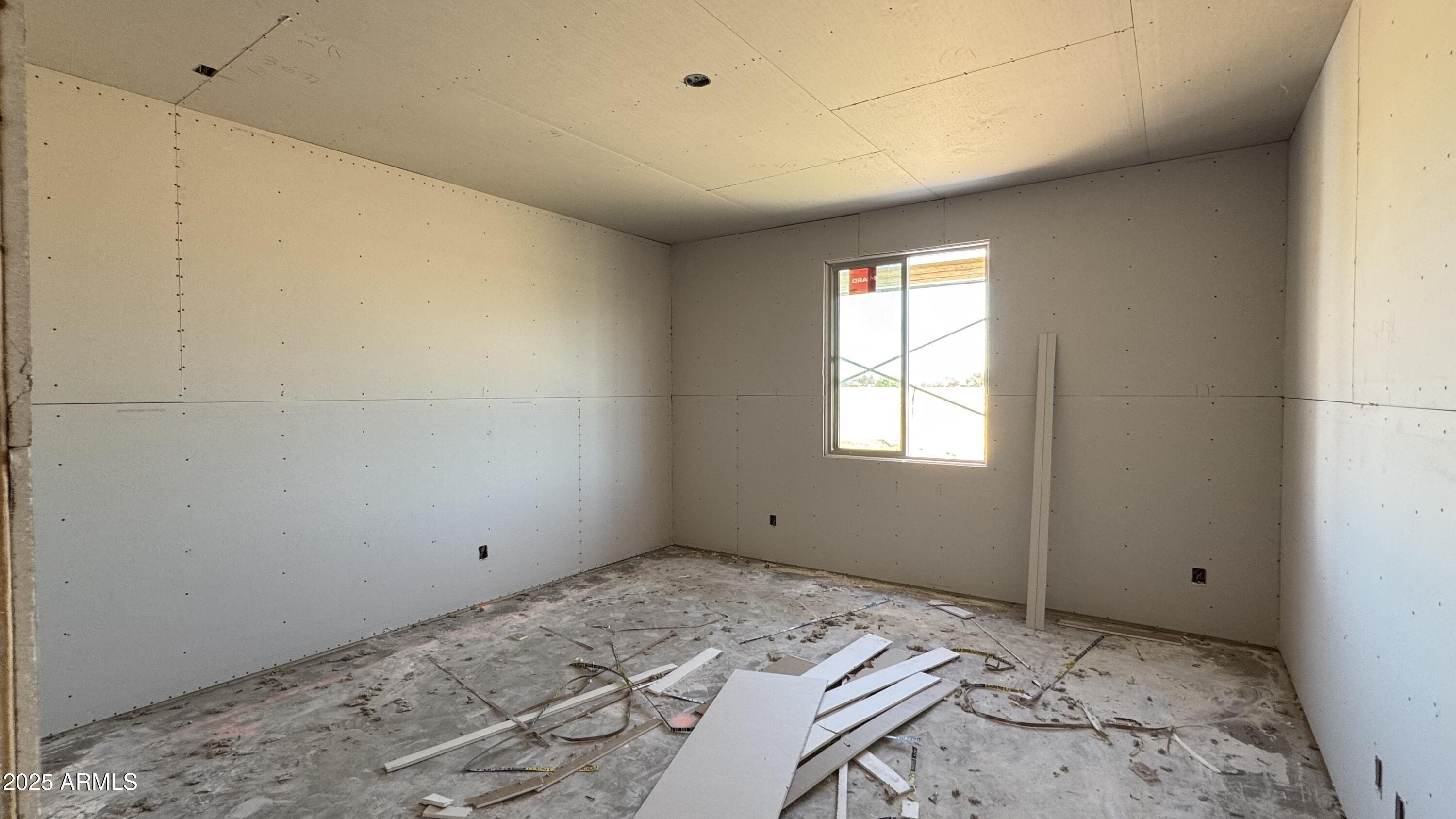 15776 W BERYL Avenue