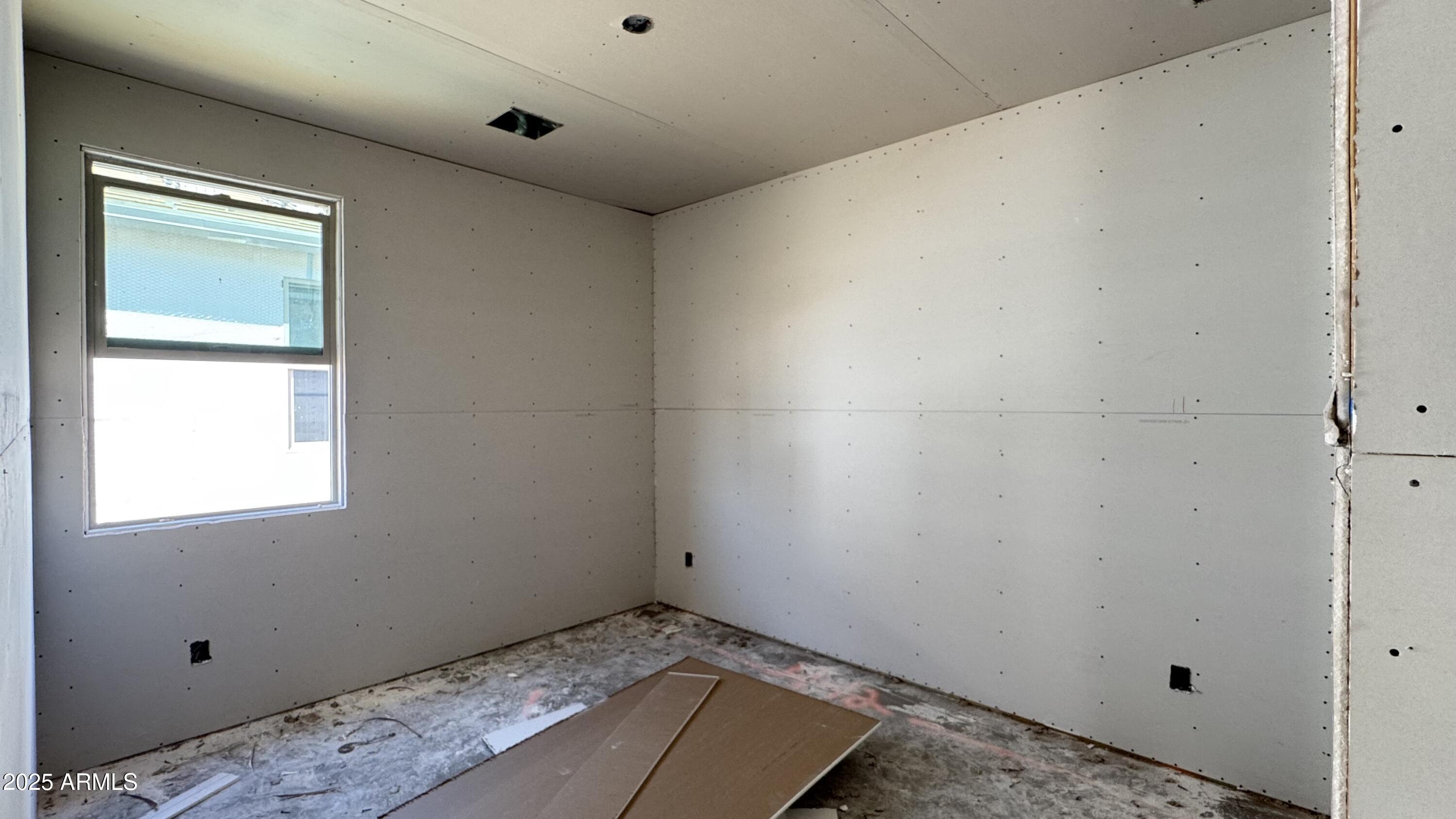 15776 W BERYL Avenue