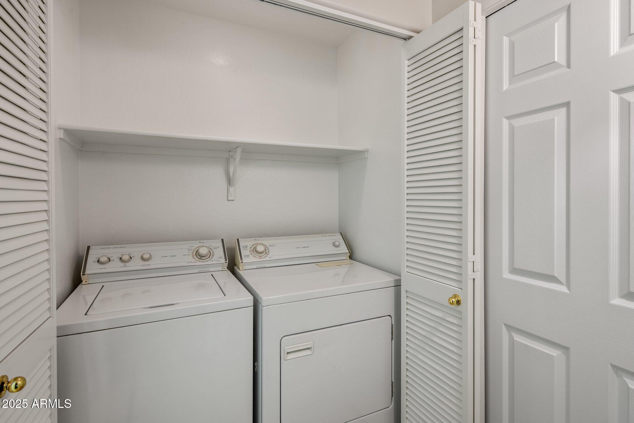 33 W MISSOURI Avenue, 10