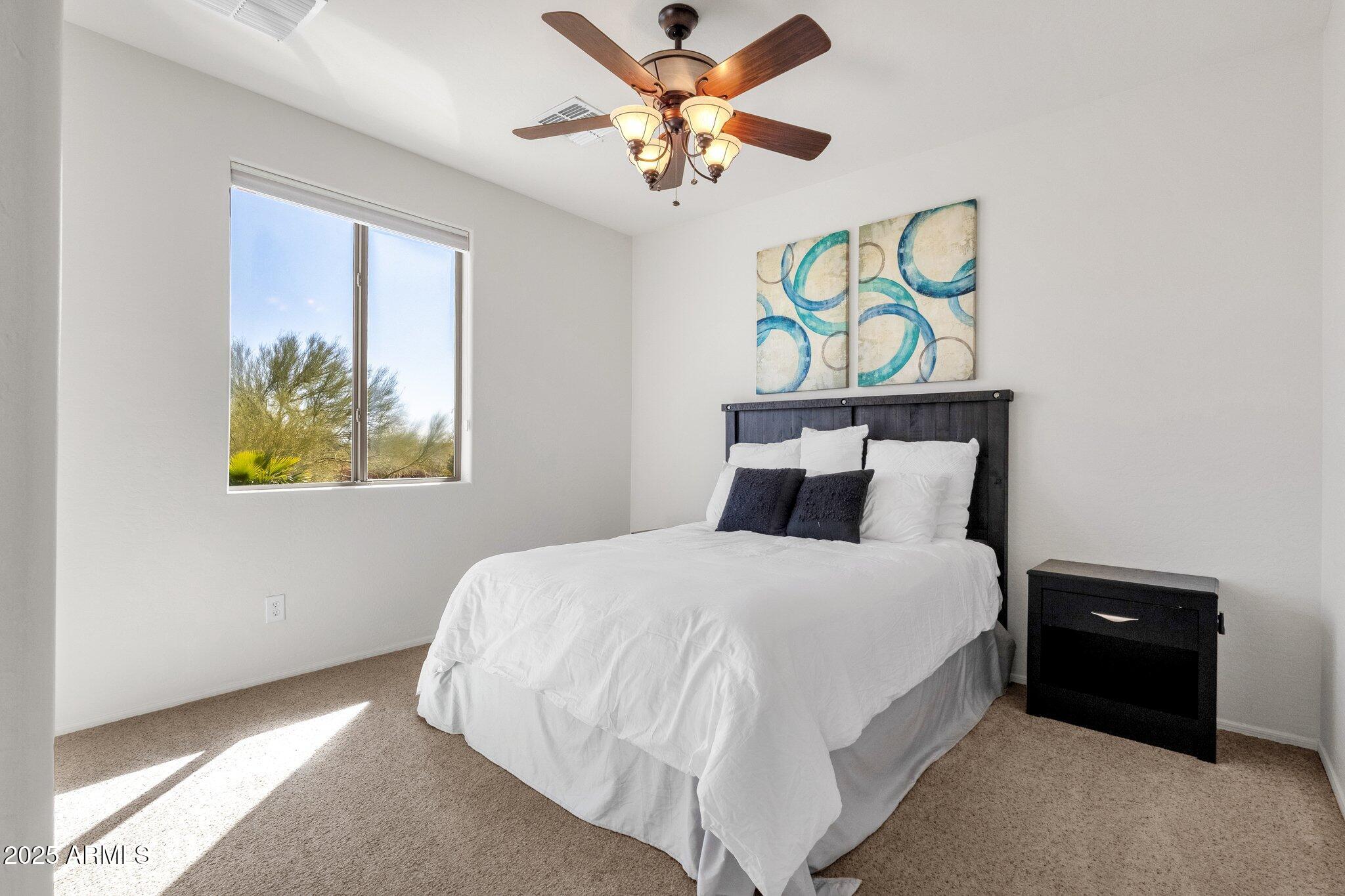 2417 W APACHE RAIN Road