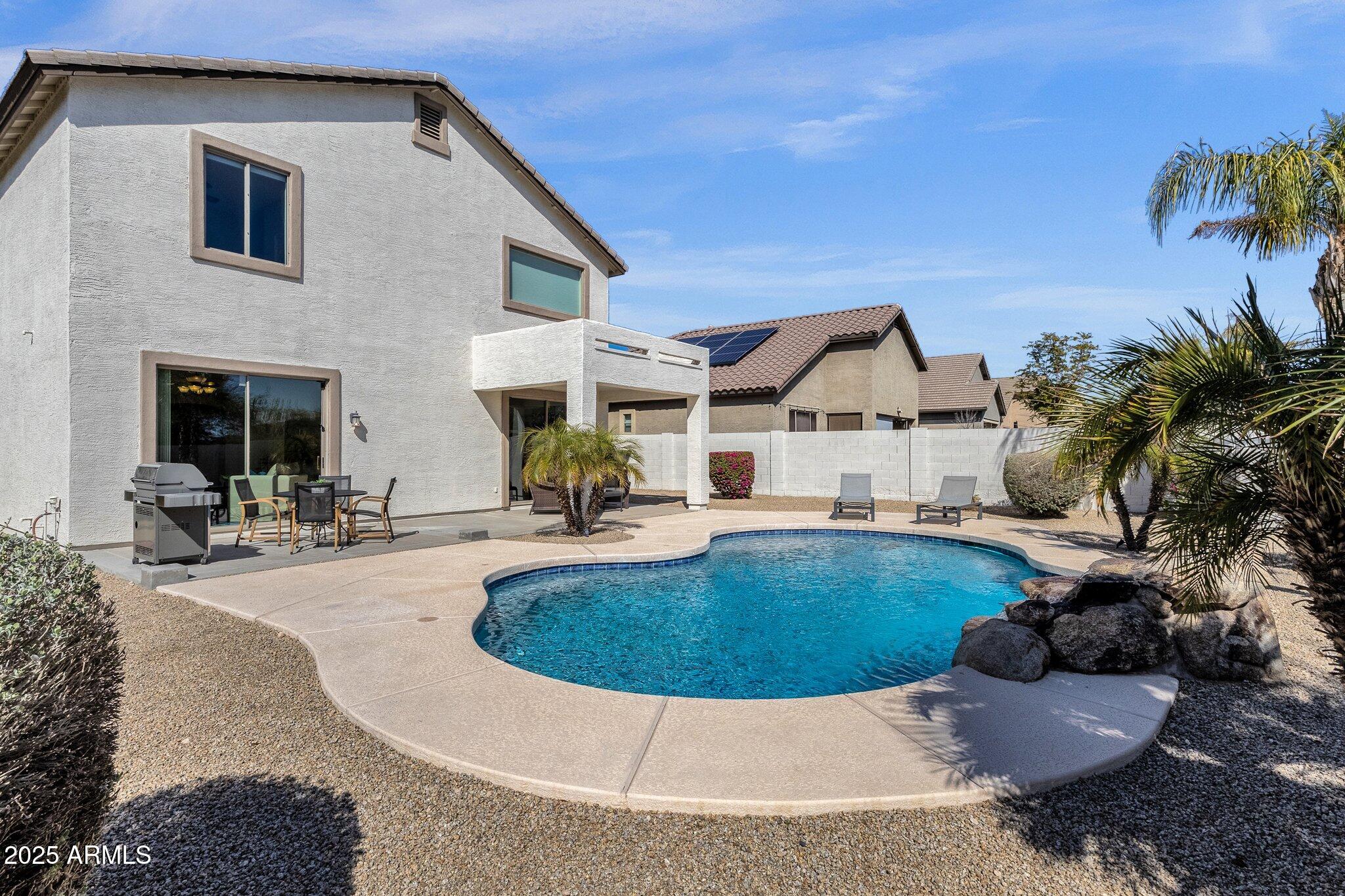 2417 W APACHE RAIN Road