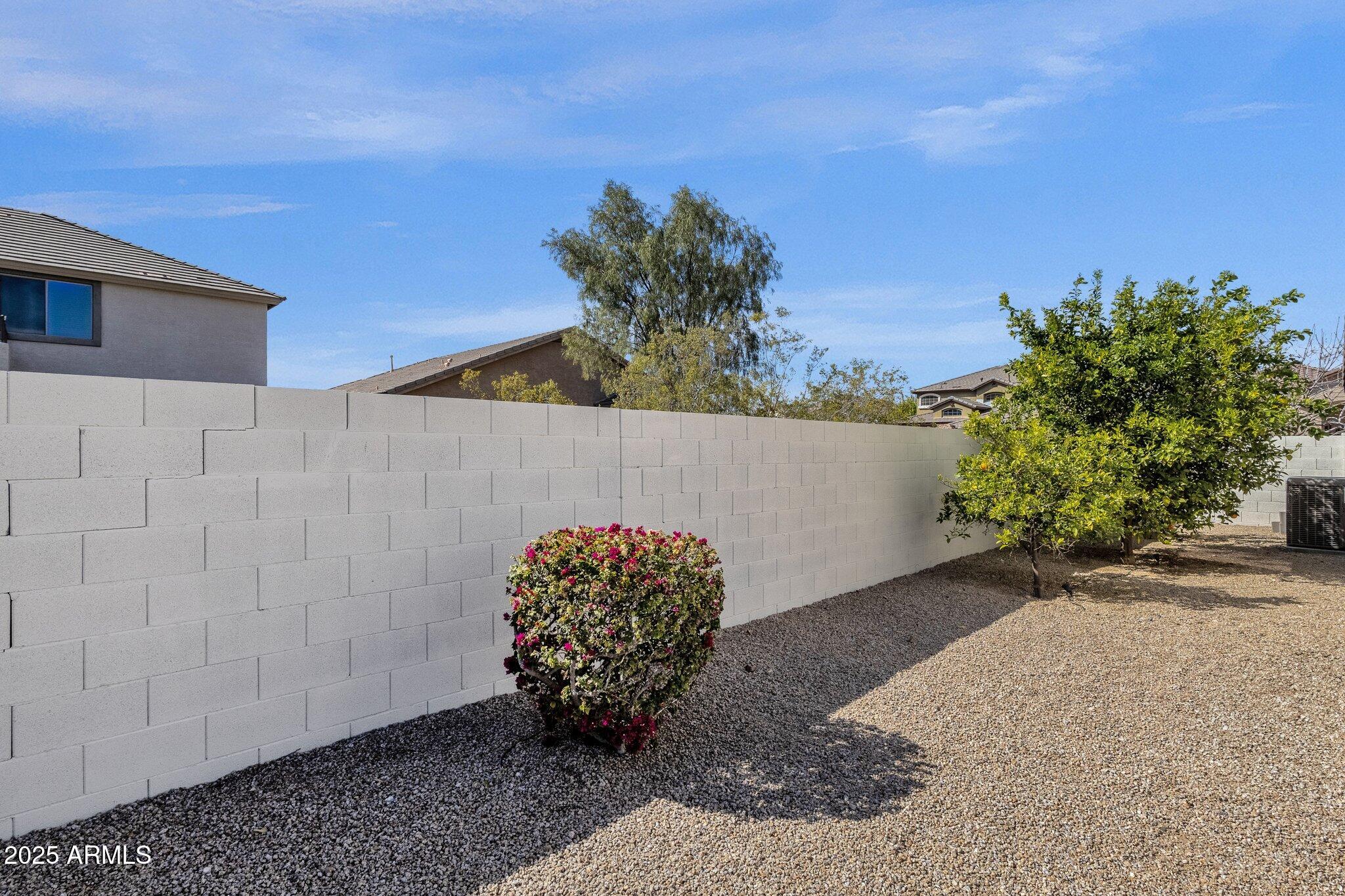 2417 W APACHE RAIN Road