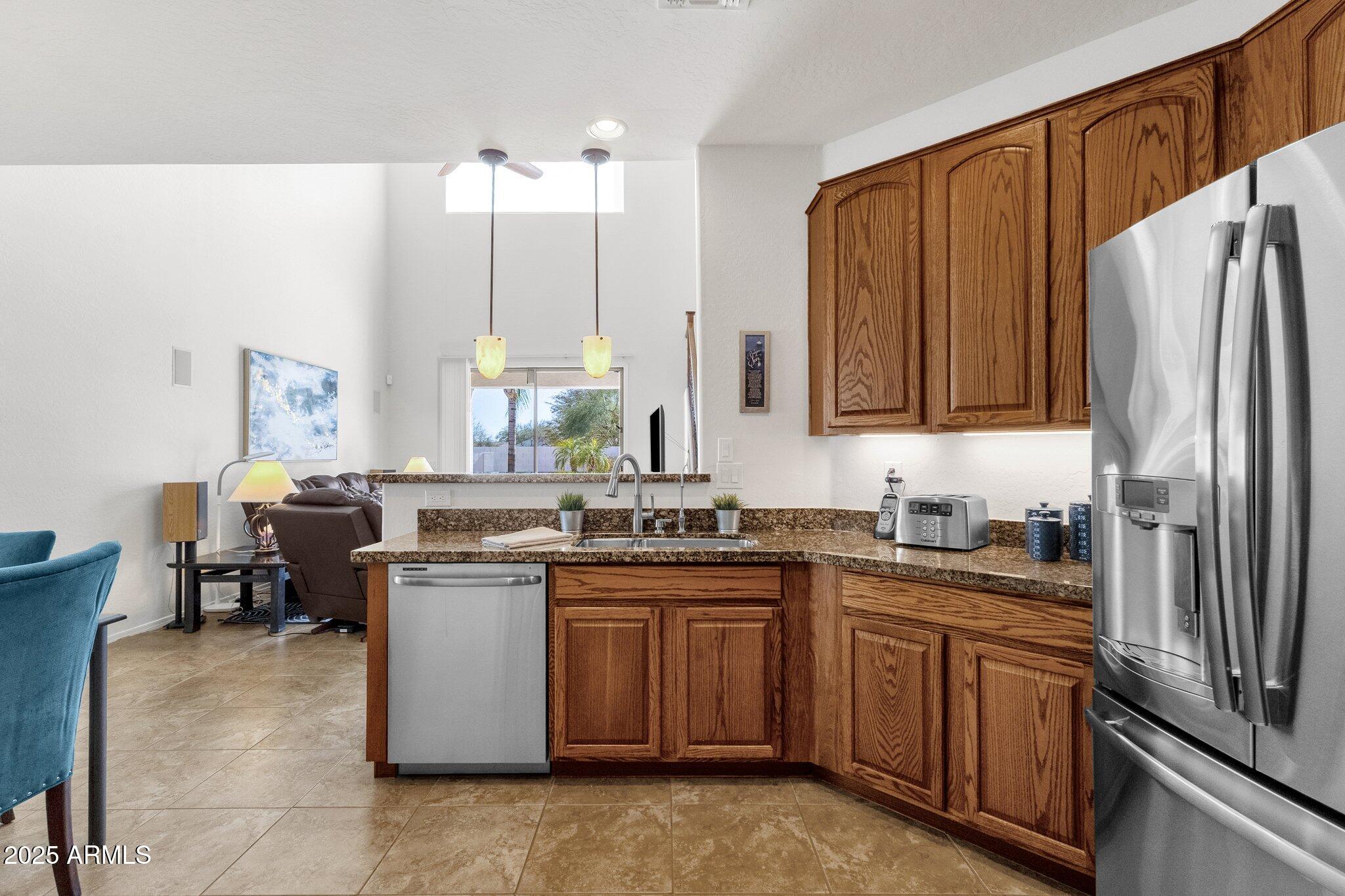 2417 W APACHE RAIN Road