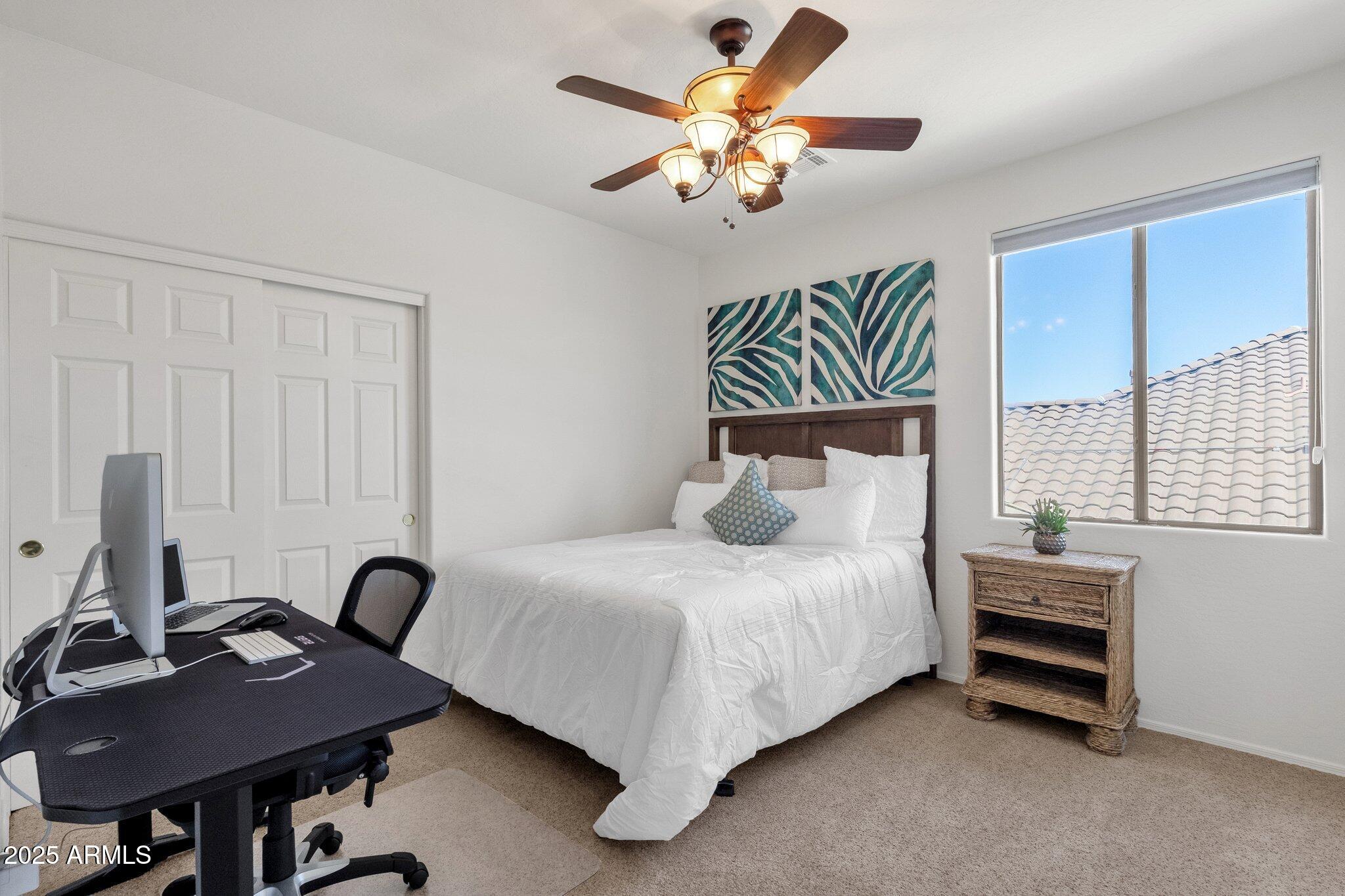 2417 W APACHE RAIN Road