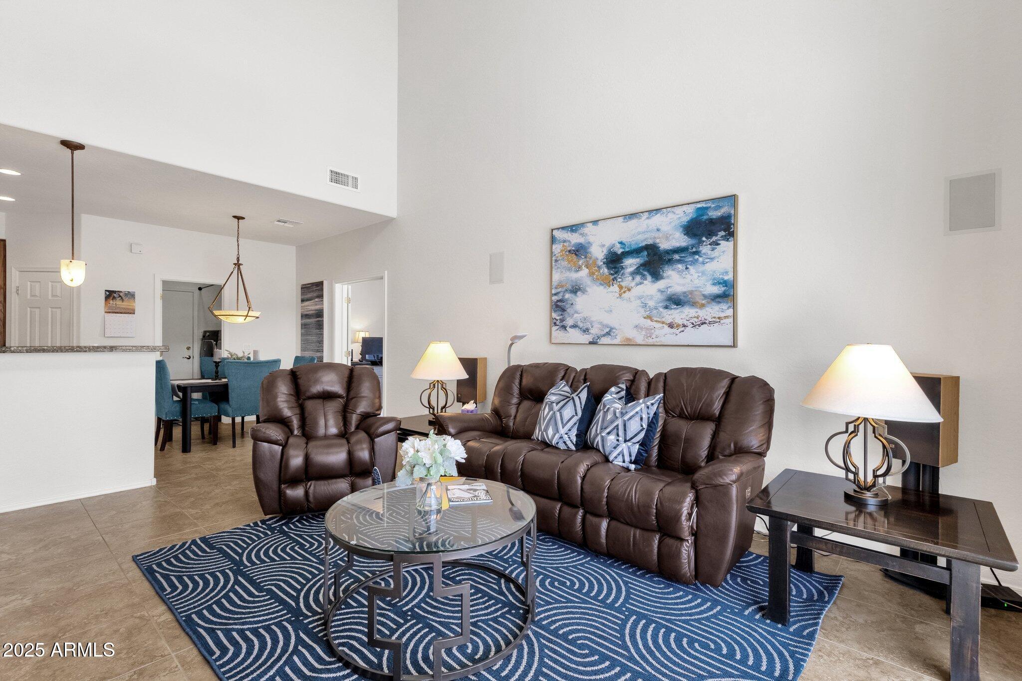 2417 W APACHE RAIN Road